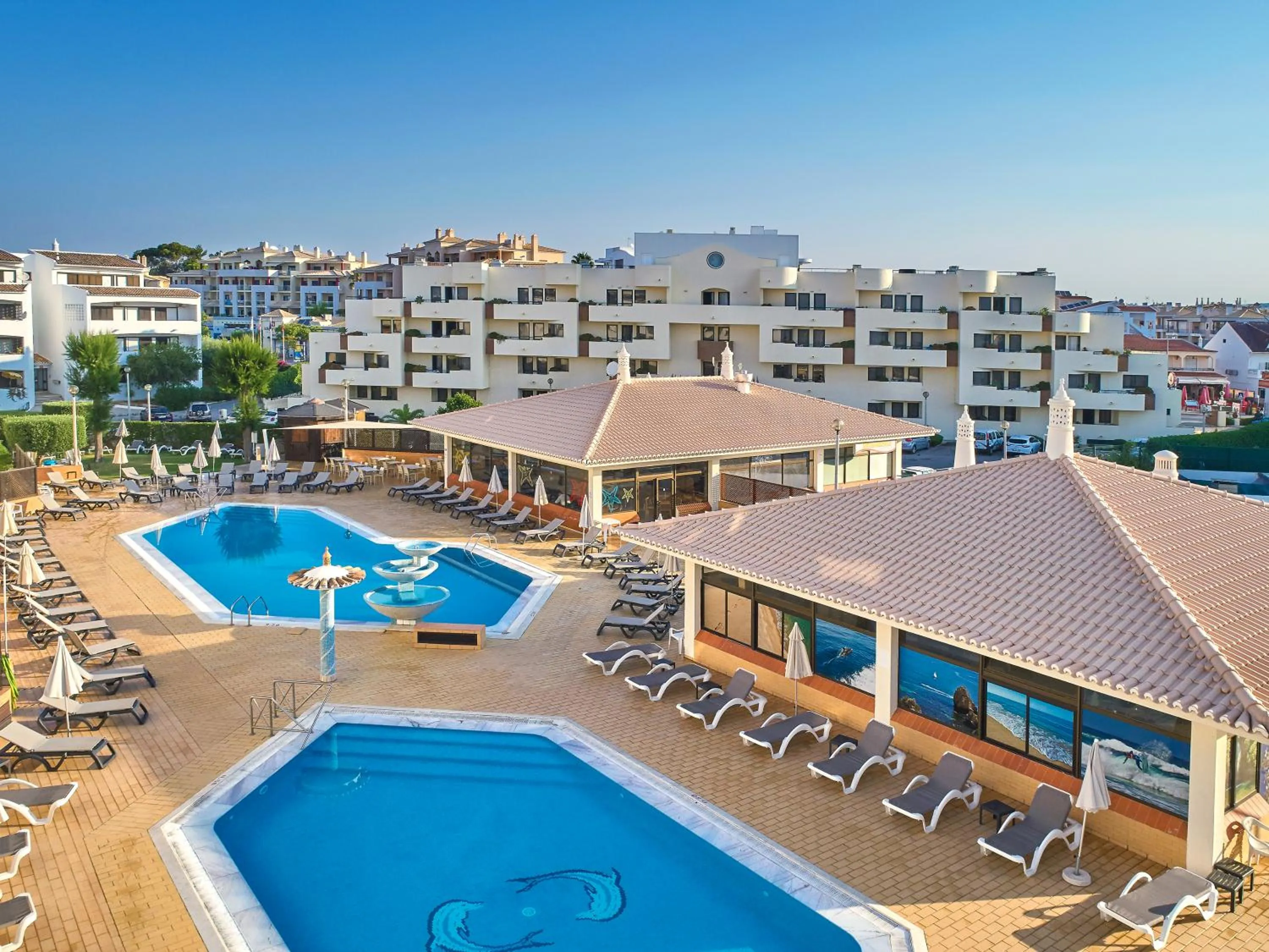 Property building in Oceanus Aparthotel