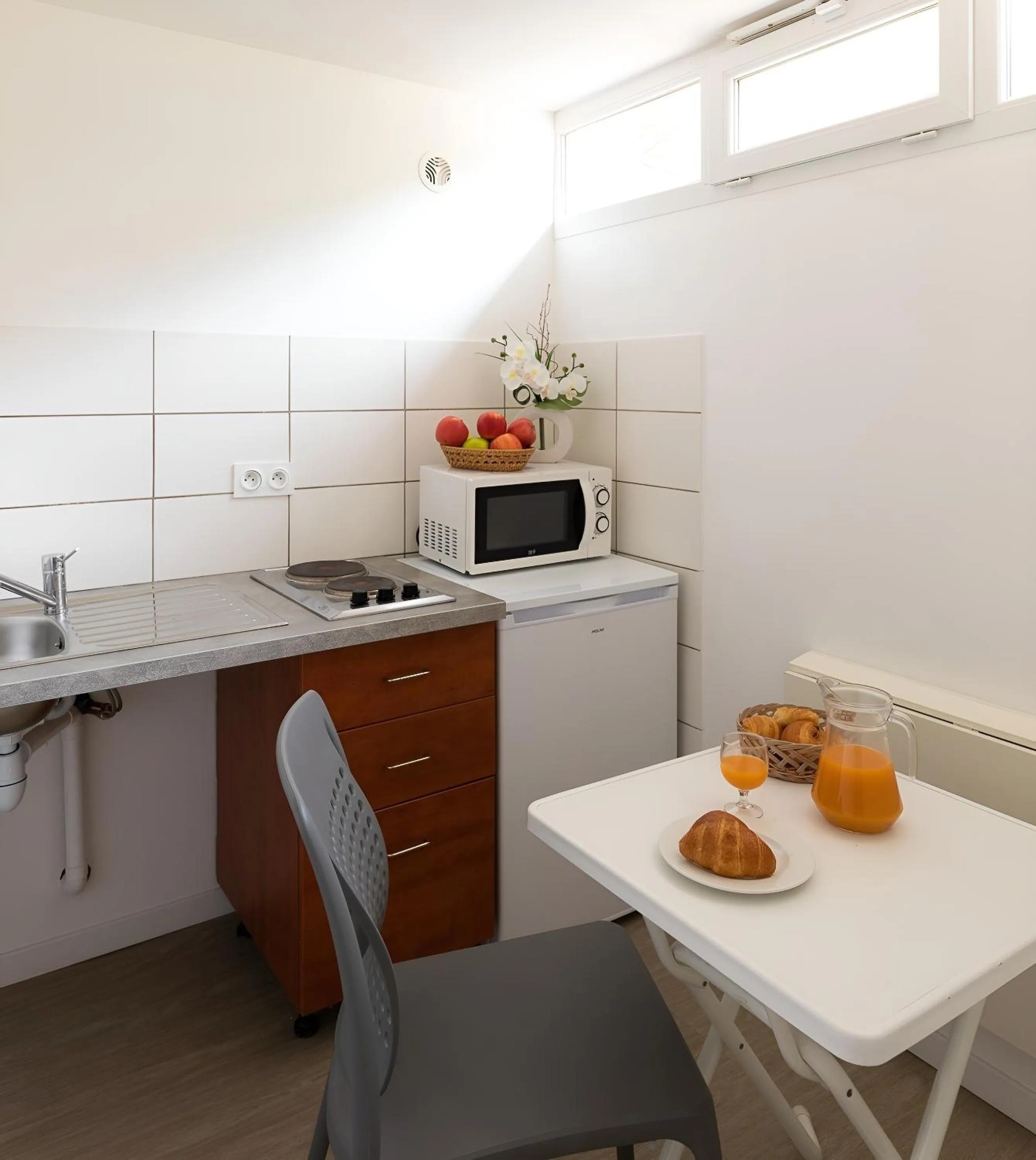 Kitchen or kitchenette in Appart Hotel Corte HR