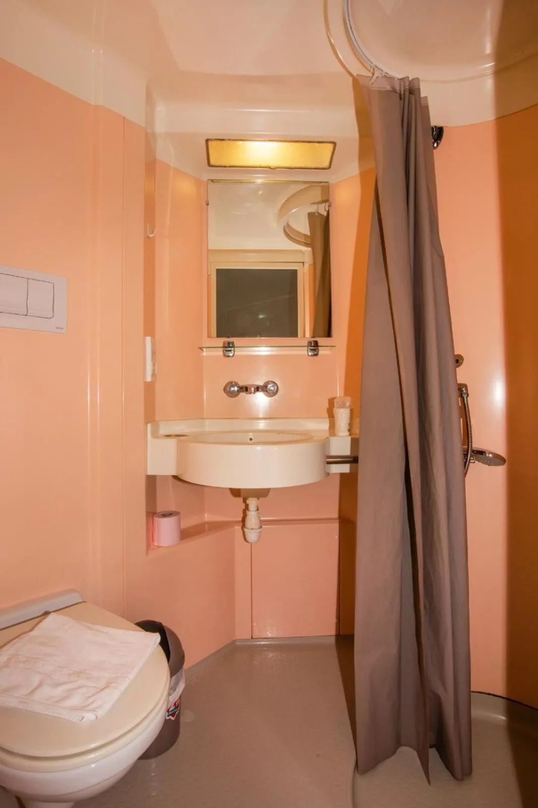 Bathroom in Appart Hotel Corte HR