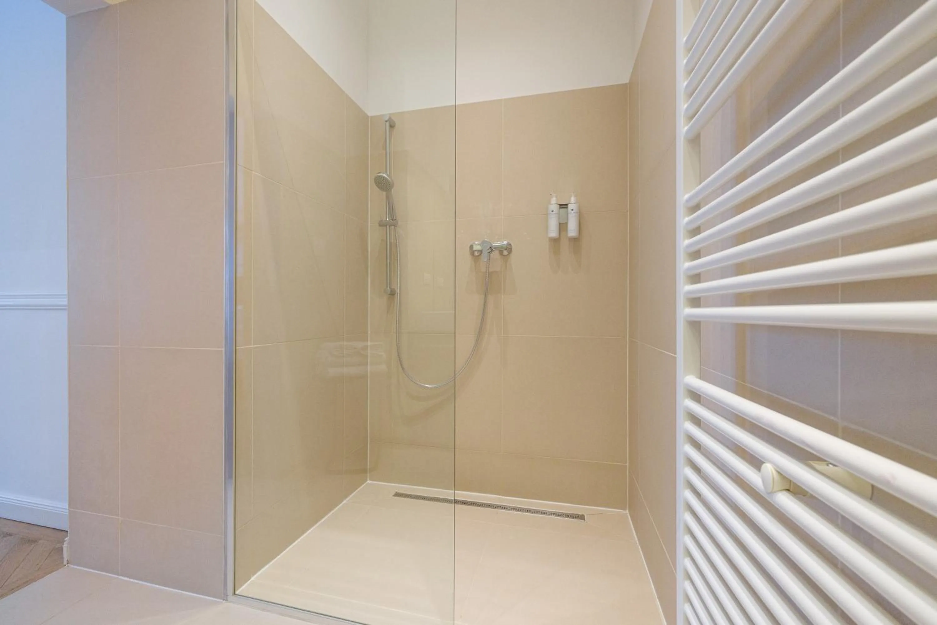 Shower in RAFAEL KAISER - Premium Apartments - Contactless Check-In