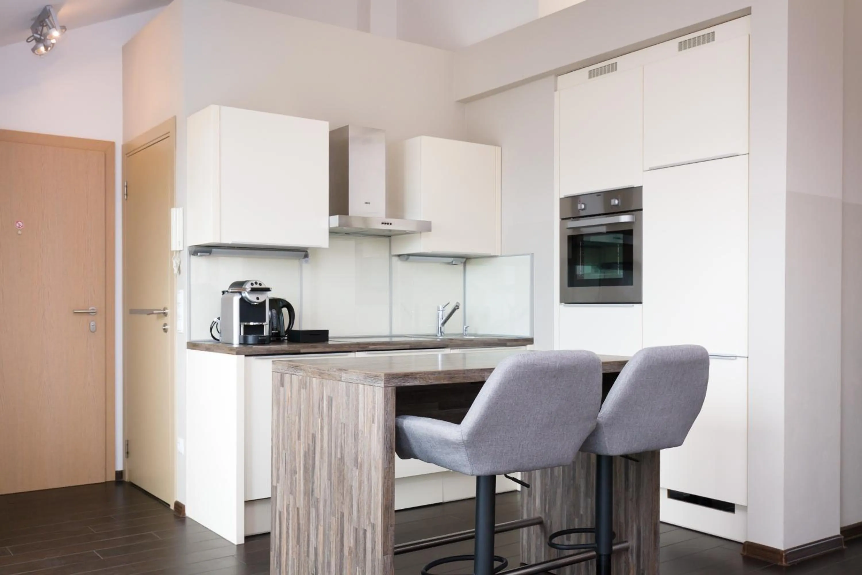 Kitchen or kitchenette in RAFAEL KAISER - Premium Apartments - Contactless Check-In