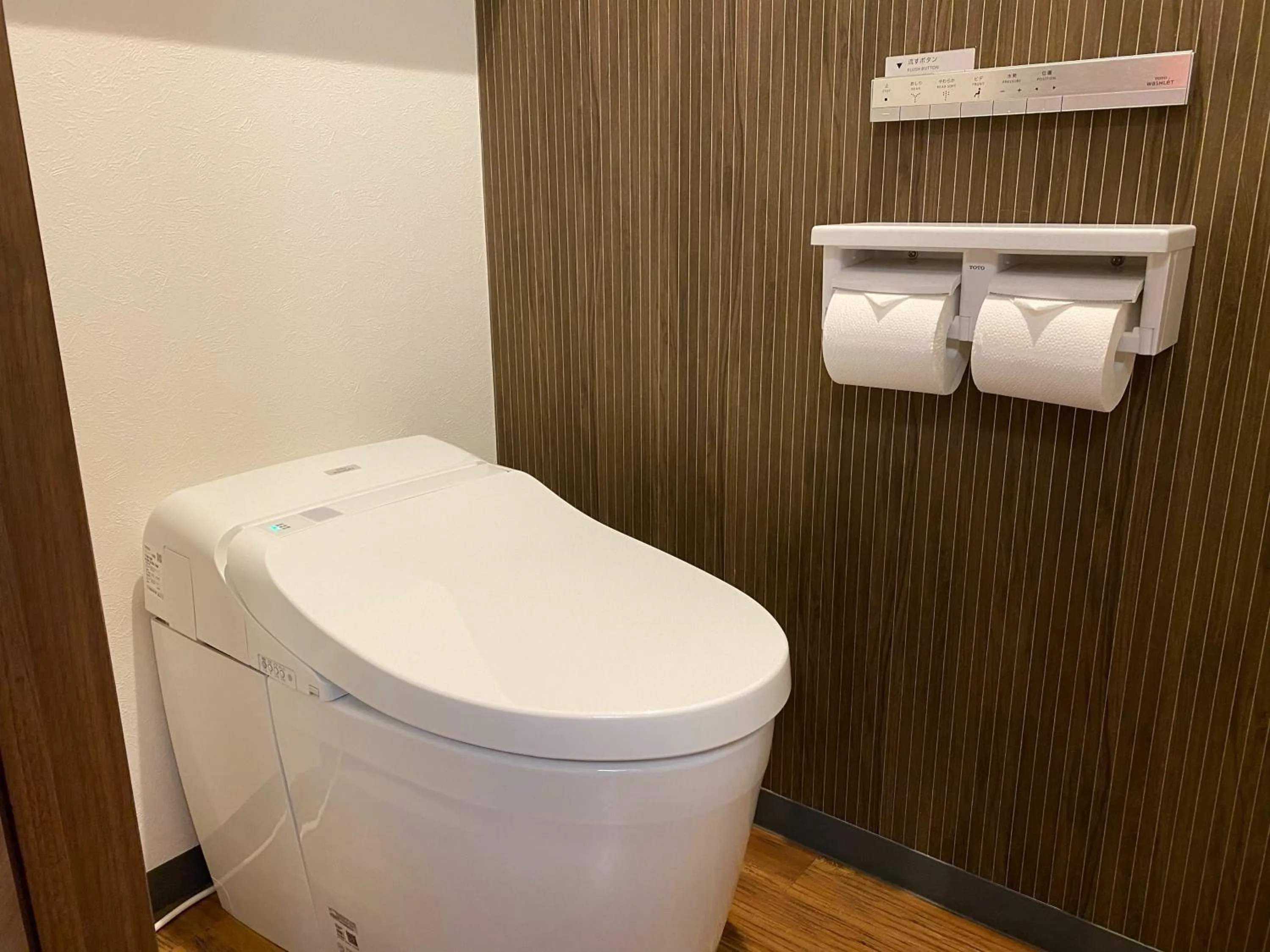 Toilet in Sunset Beach Hotel