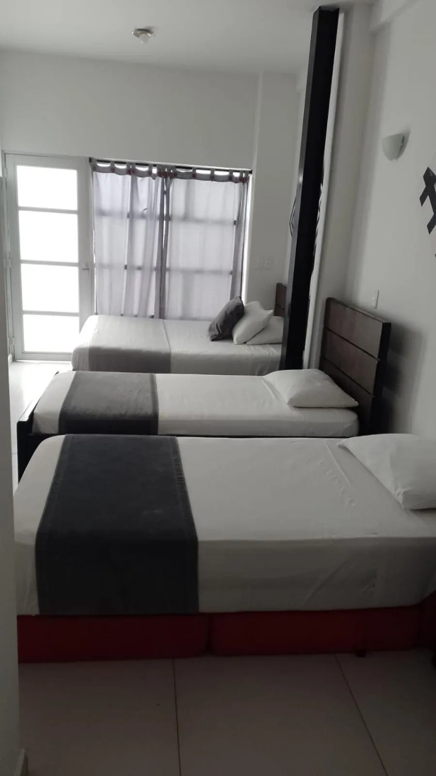 Bed in Hotel Torre del Viento cali