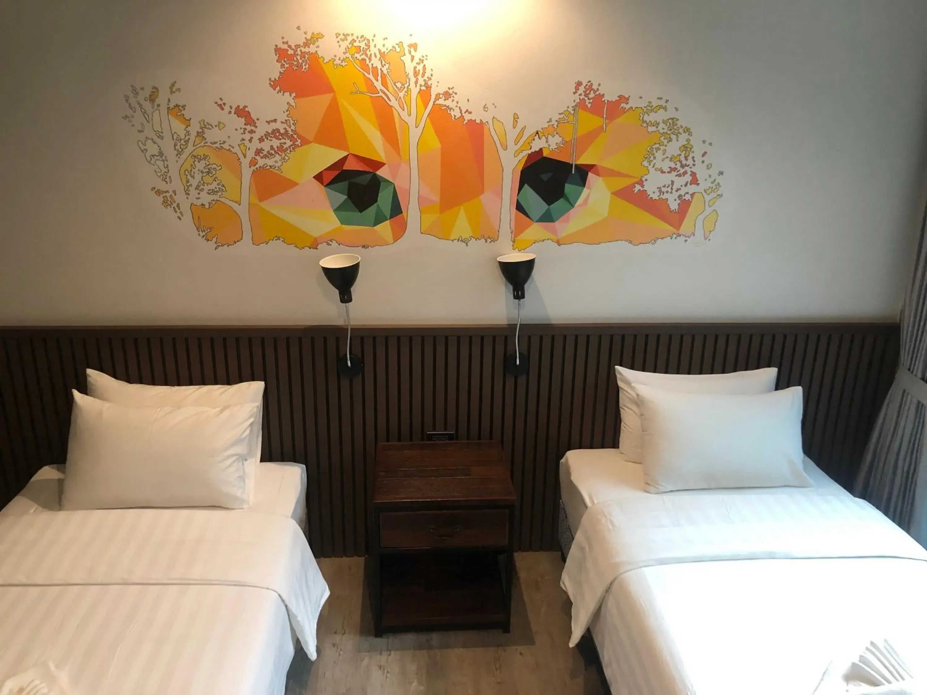 Twin Room with Bathroom in Lana Beds & Space Twin Room with Bathroom in Lana Beds & Space