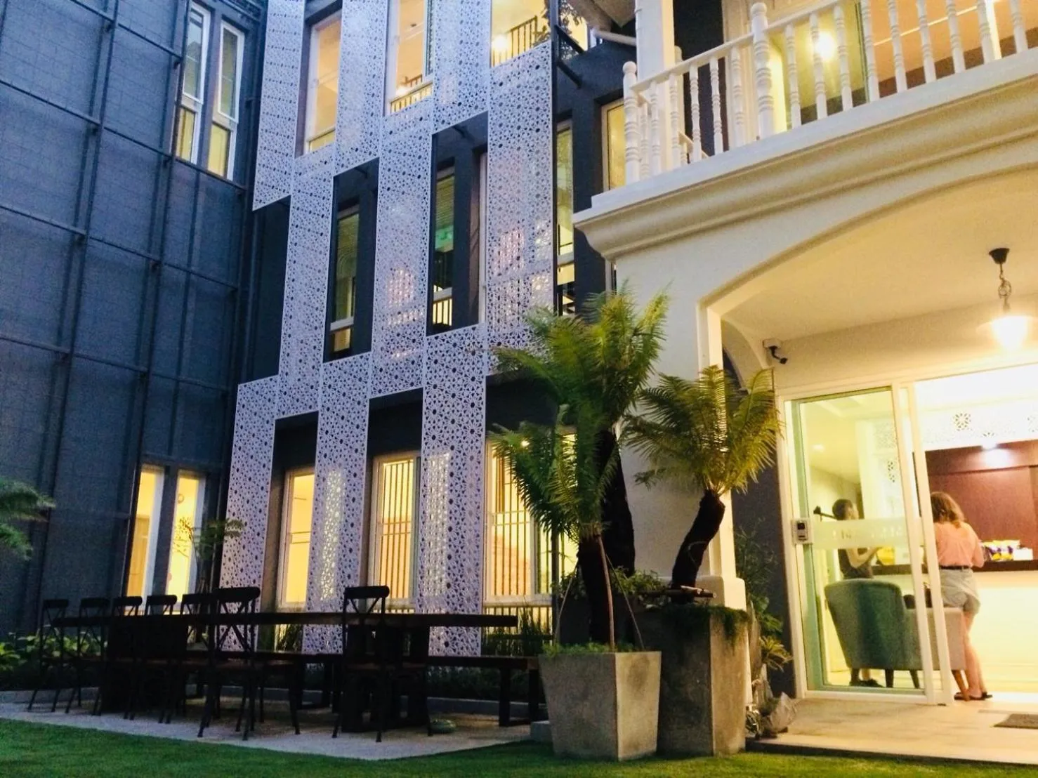 Breakfast in Lana Beds & Space