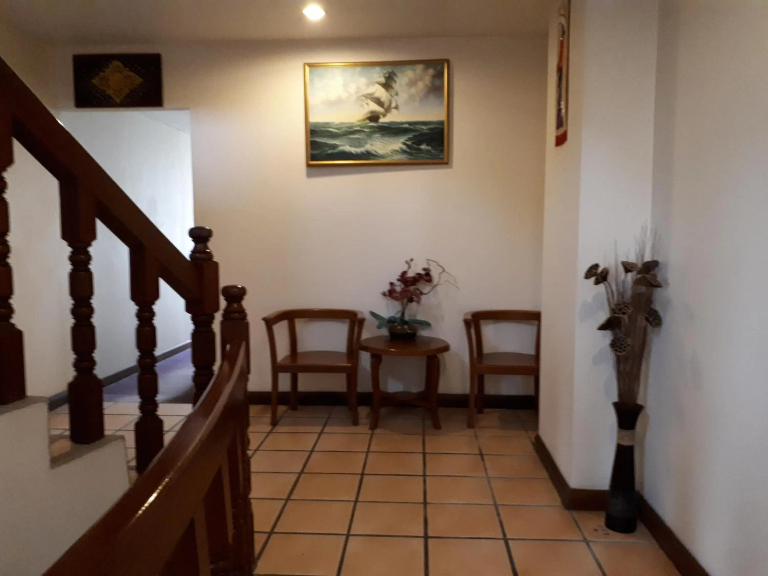 Nathon Residence Hotelโรงเเรมหน้าทอนเรสซิเด้นท์