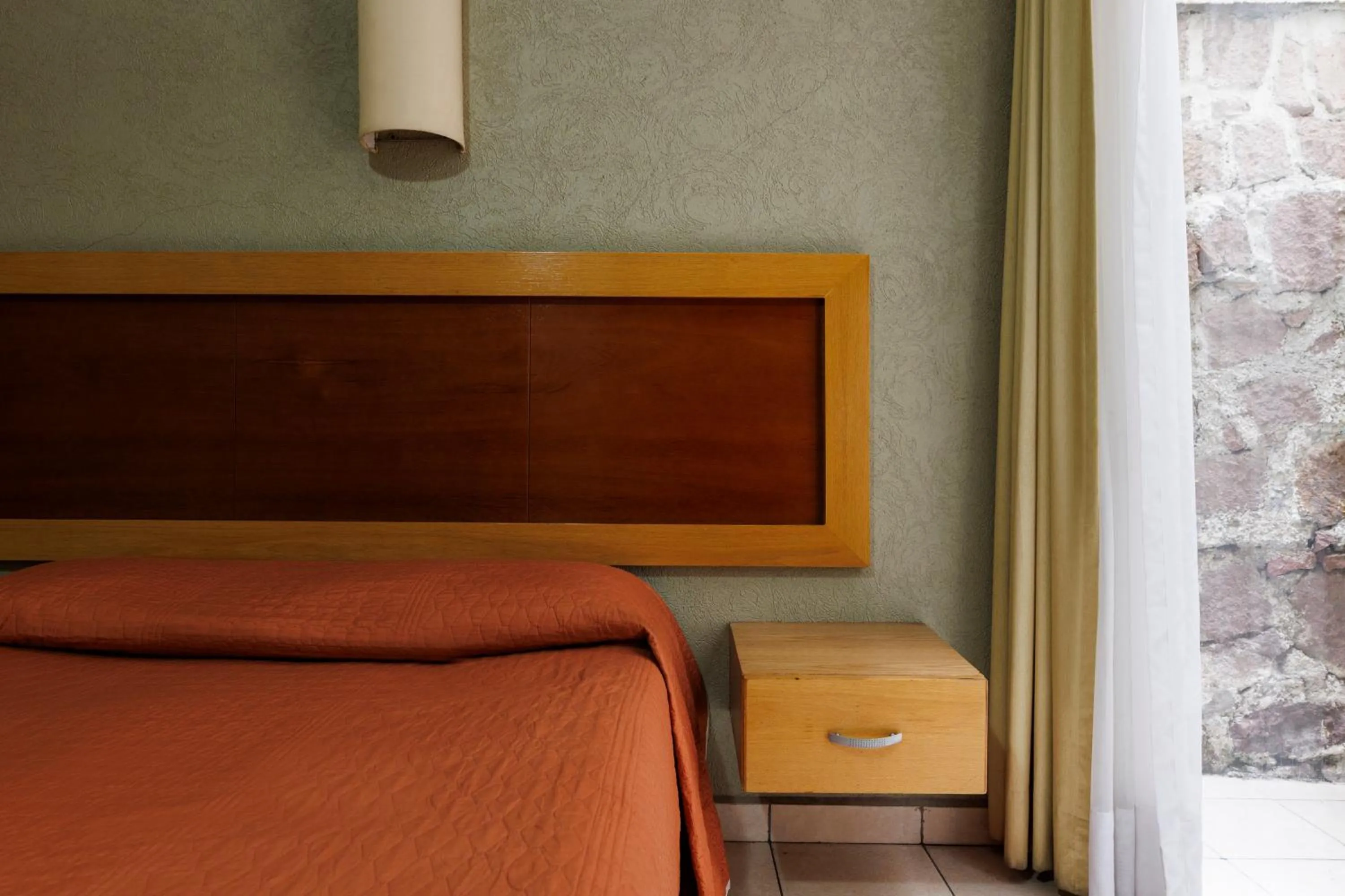 Bed in Hotel Qualitel Centro Histórico