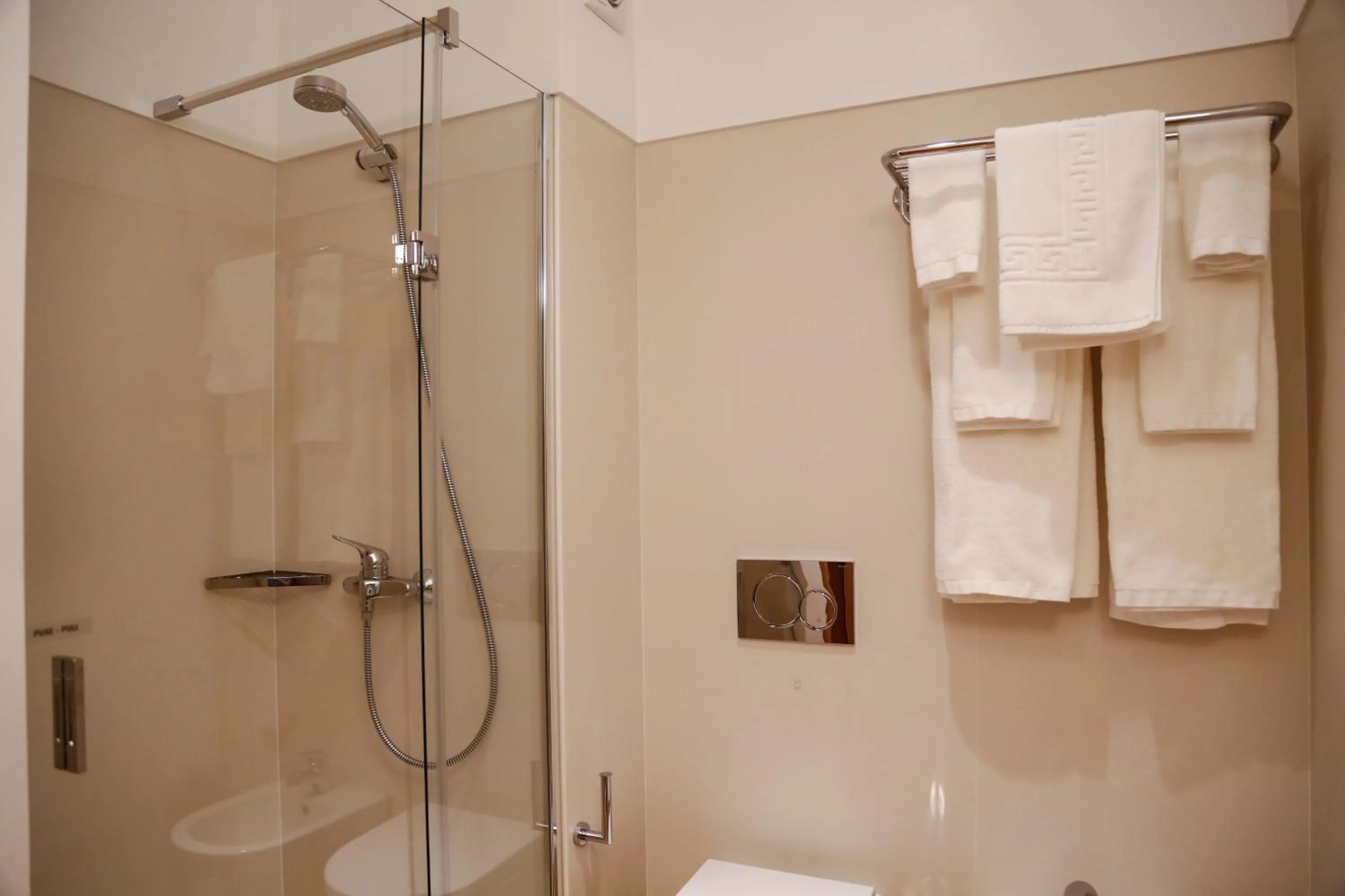 Shower in Hotel das Salinas by Alboi Group