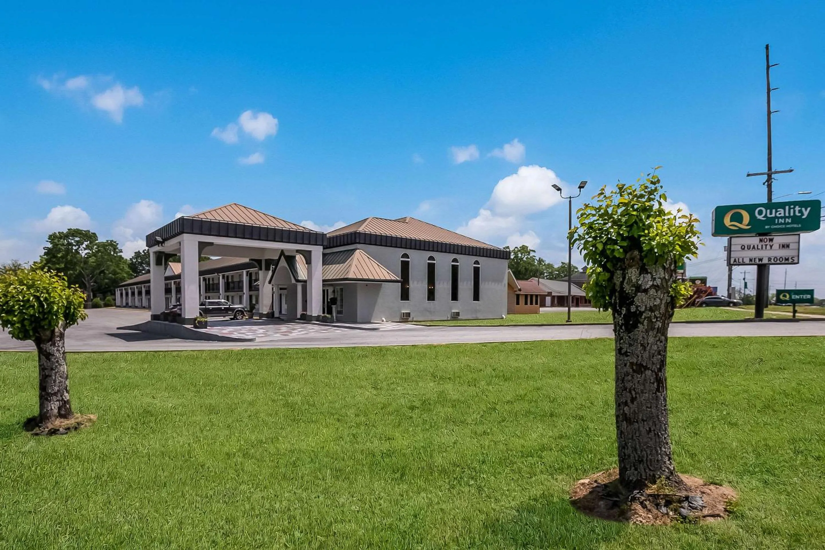 Property building in Quality Inn Elberton