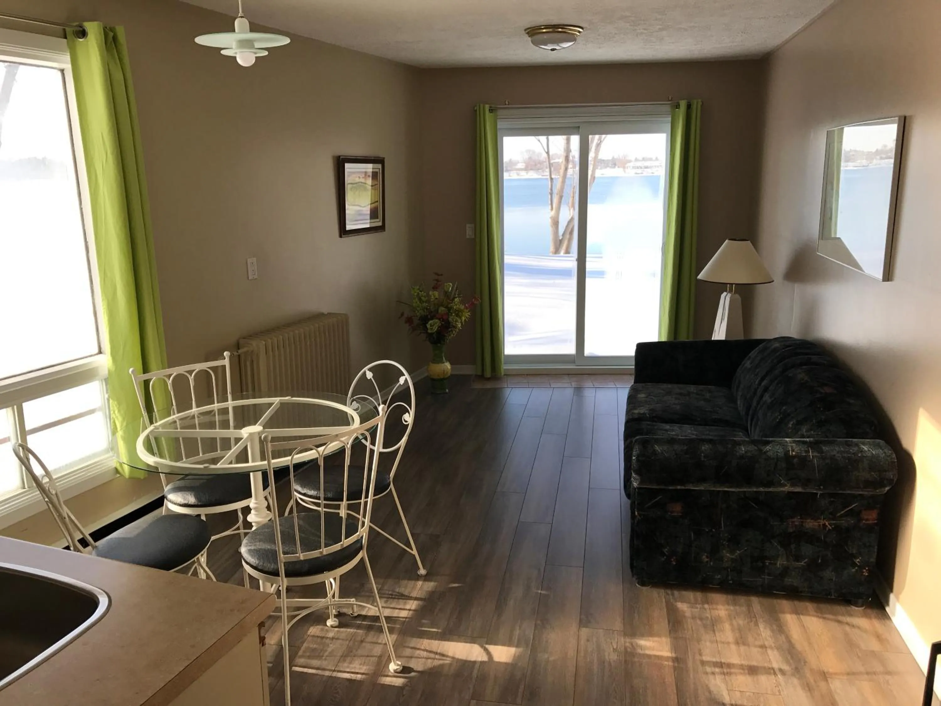 Kitchen or kitchenette in Motel Belle Riviere