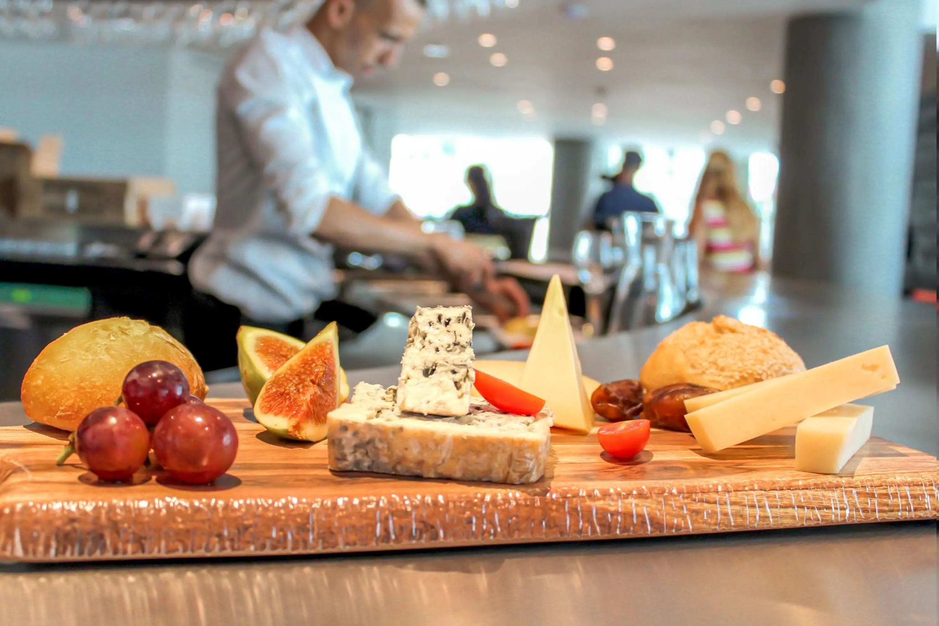 Restaurant/places to eat in Kyriad Residence Casablanca