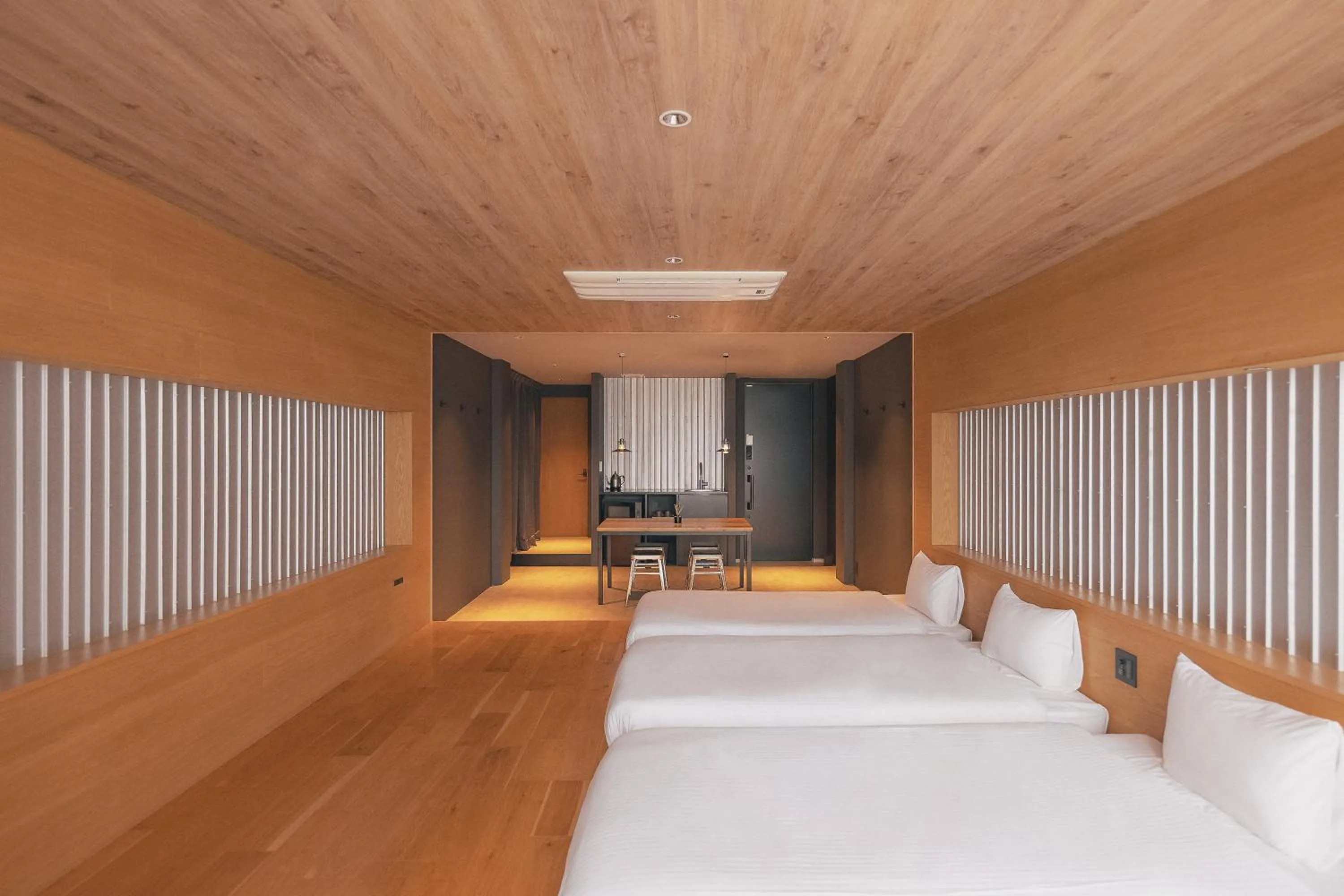 Bedroom, Bed in SEKAI HOTEL Deep Osaka Experience