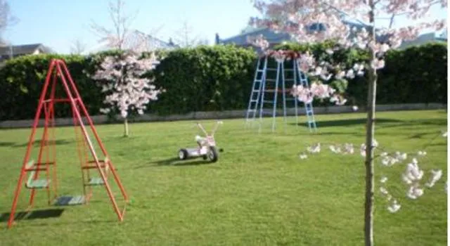 Day in Broadway Motel & Miro Court Villas