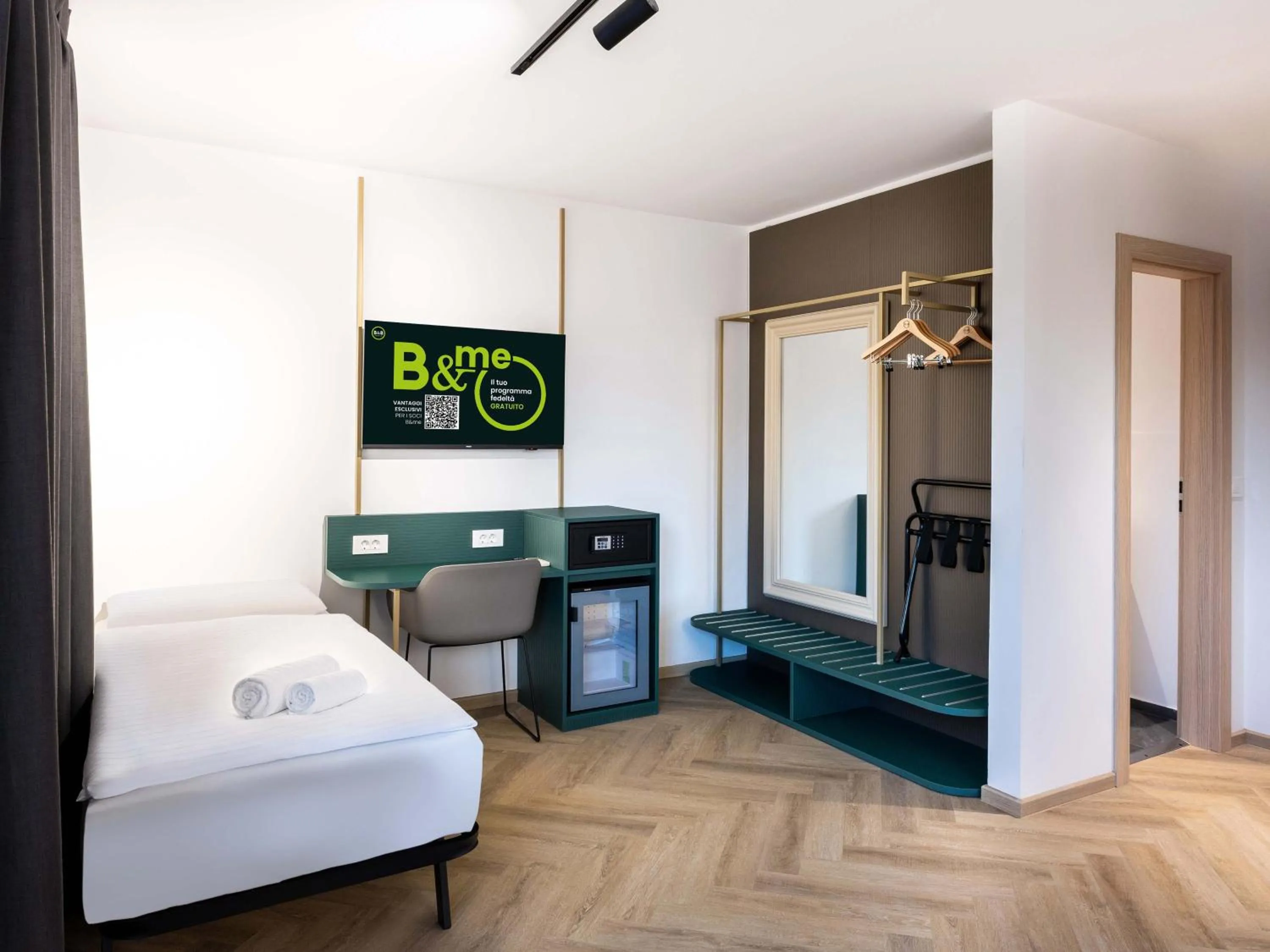 Bedroom, Bed in B&B HOTEL Maribor Orel