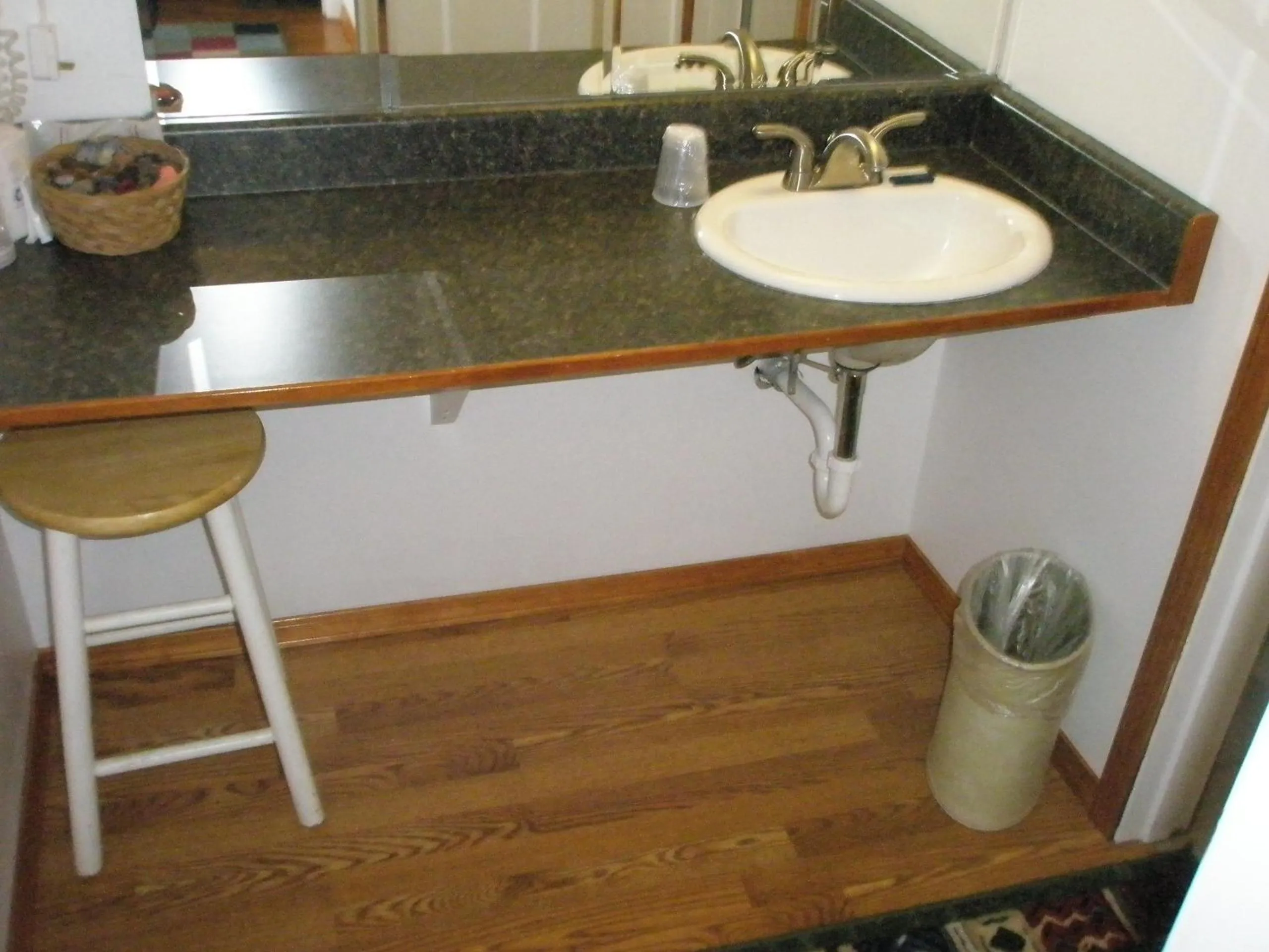 Bathroom in Mel Haven Motel