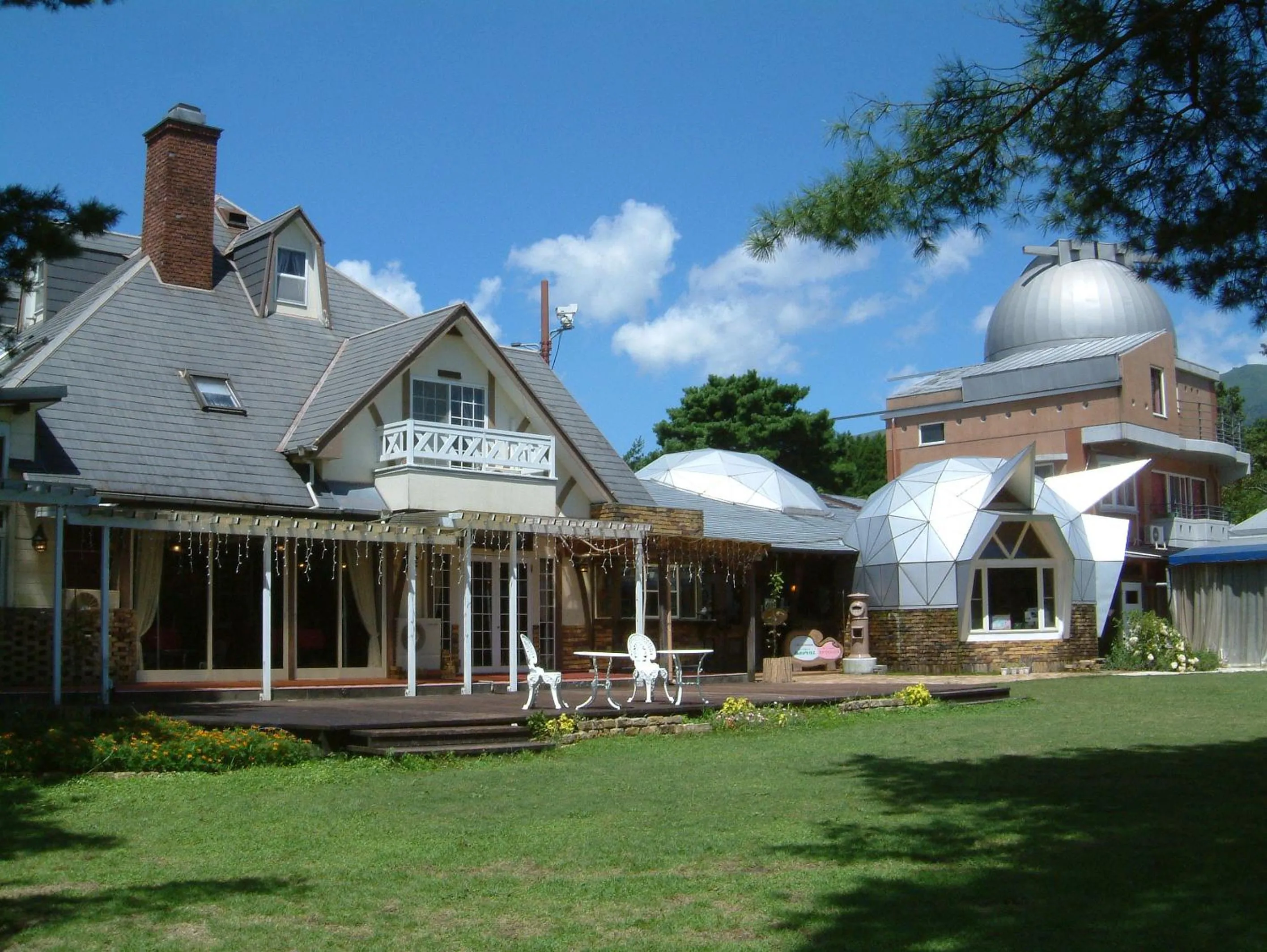 Facade/entrance in Minami Aso Luna Observatory Auberge Mori no Atelier