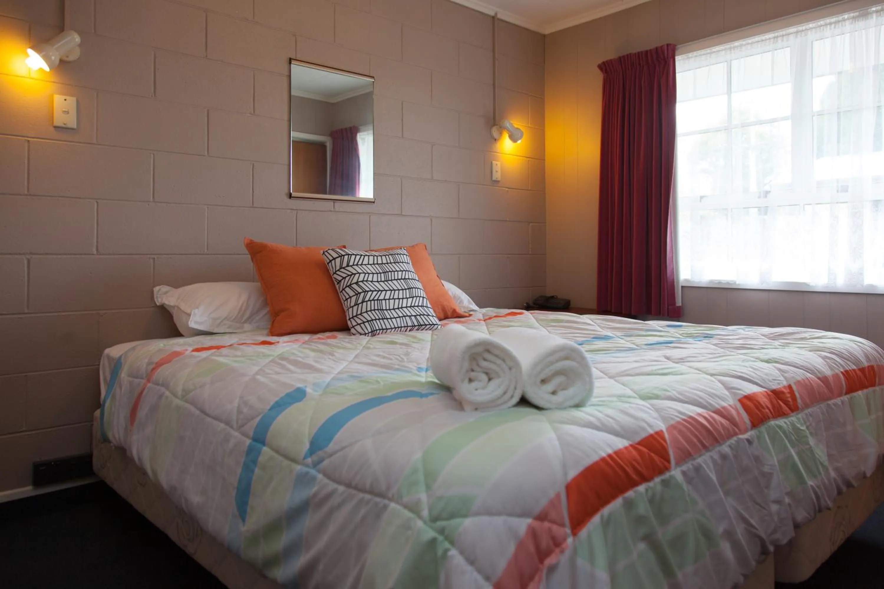 Bed in Otorohanga & Waitomo Motels