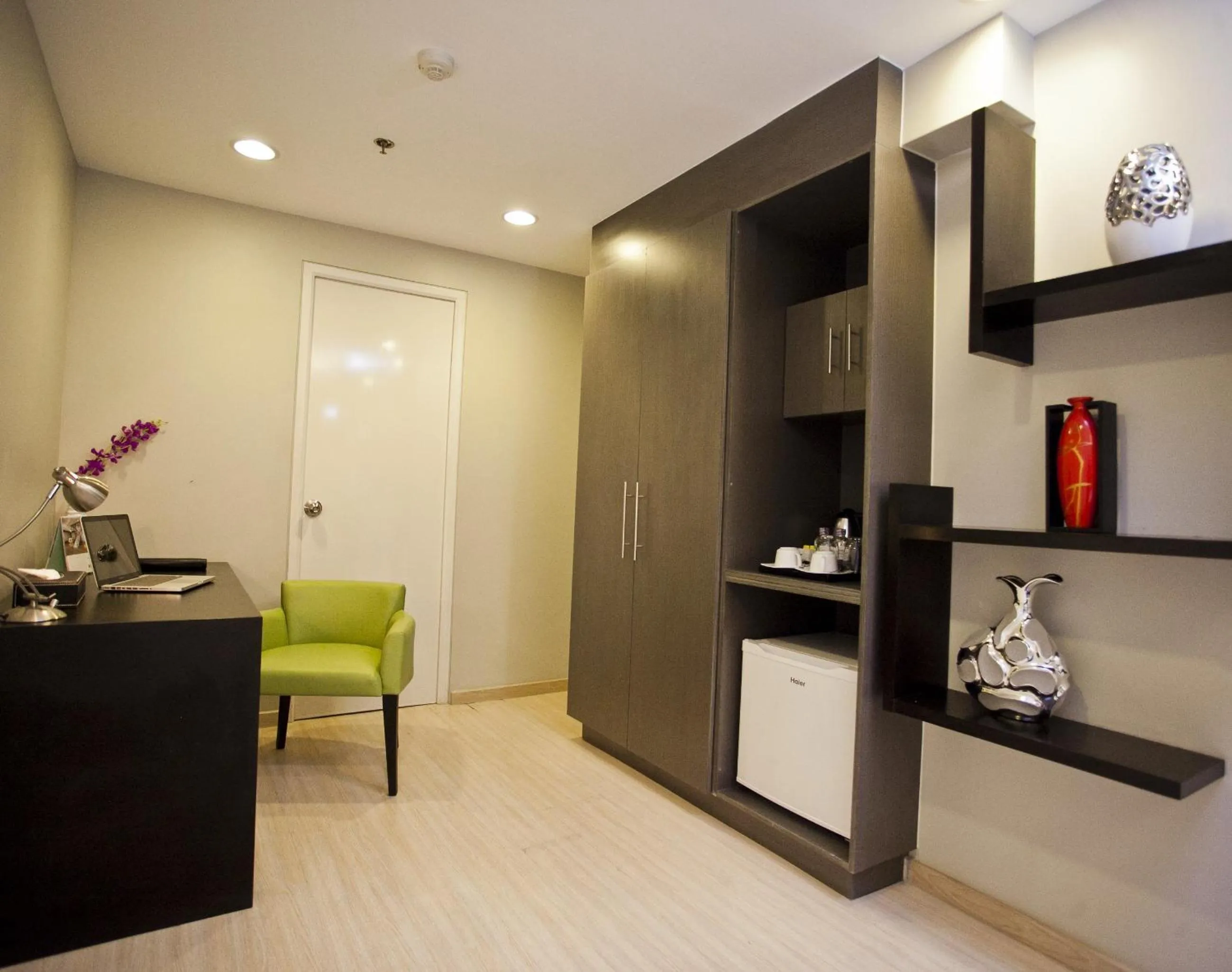 Decorative detail in The Exchange Regency Residence Hotel Managed by HII