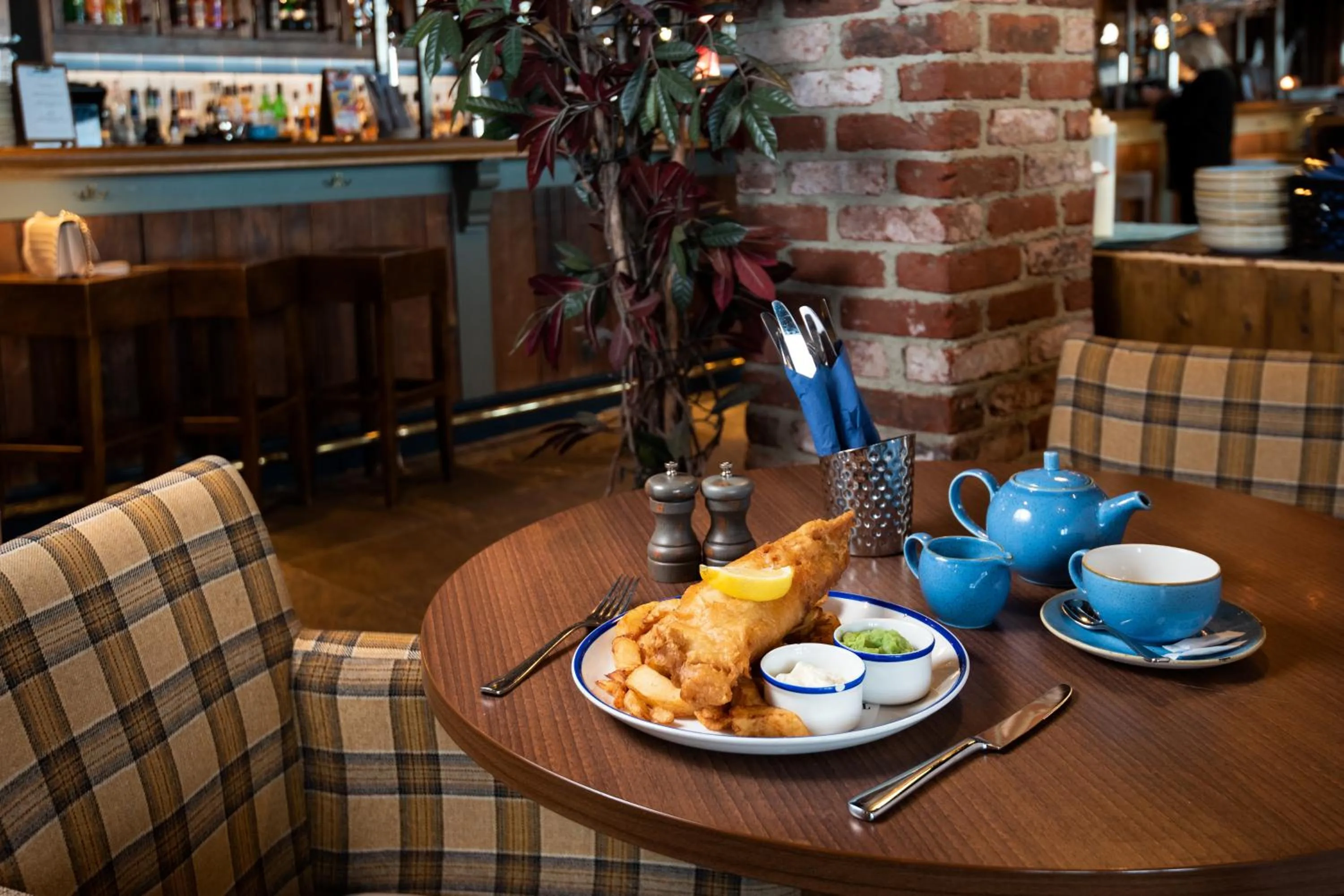 Restaurant/places to eat in The Commissioners Quay Inn - The Inn Collection Group