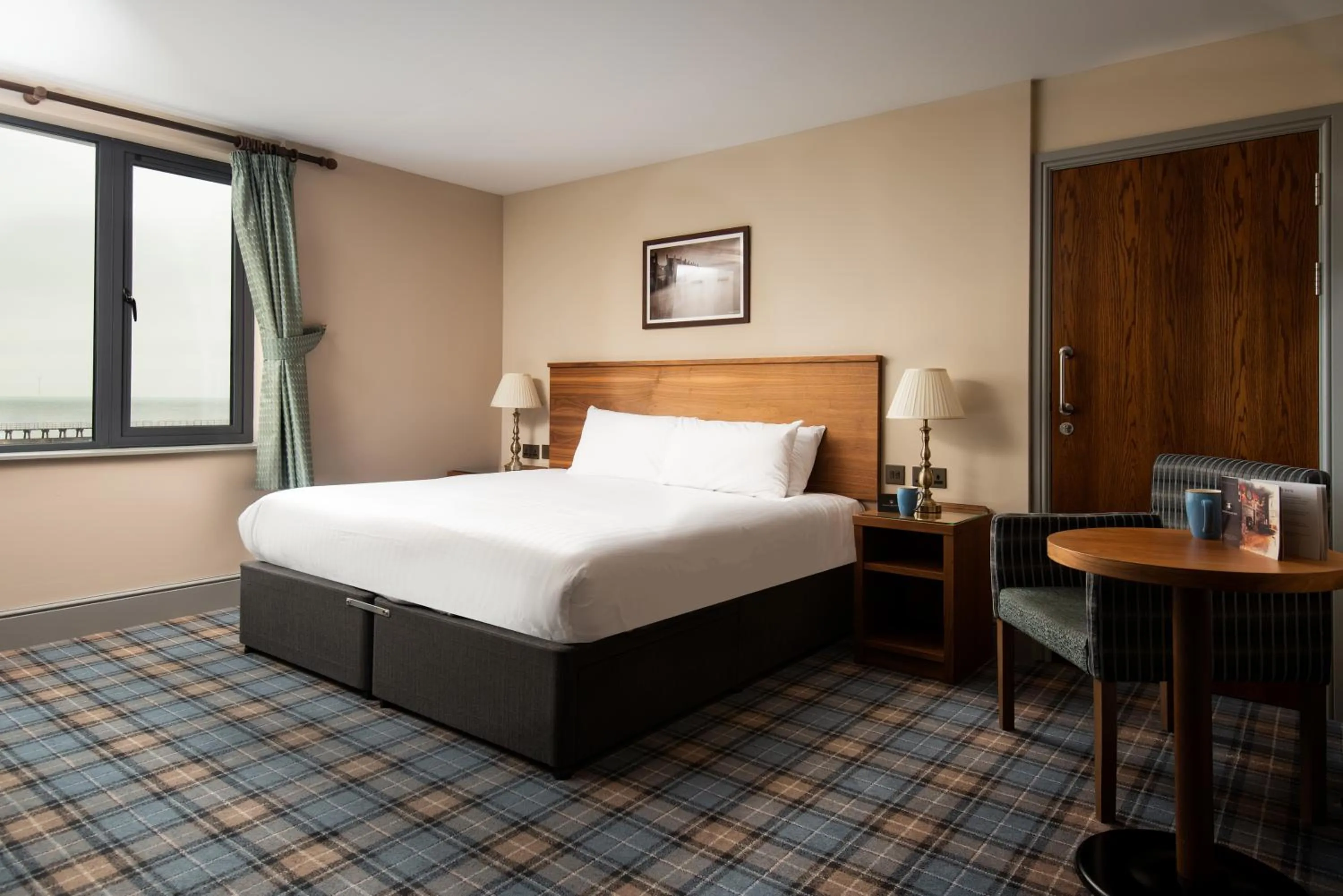 Bed in The Commissioners Quay Inn - The Inn Collection Group