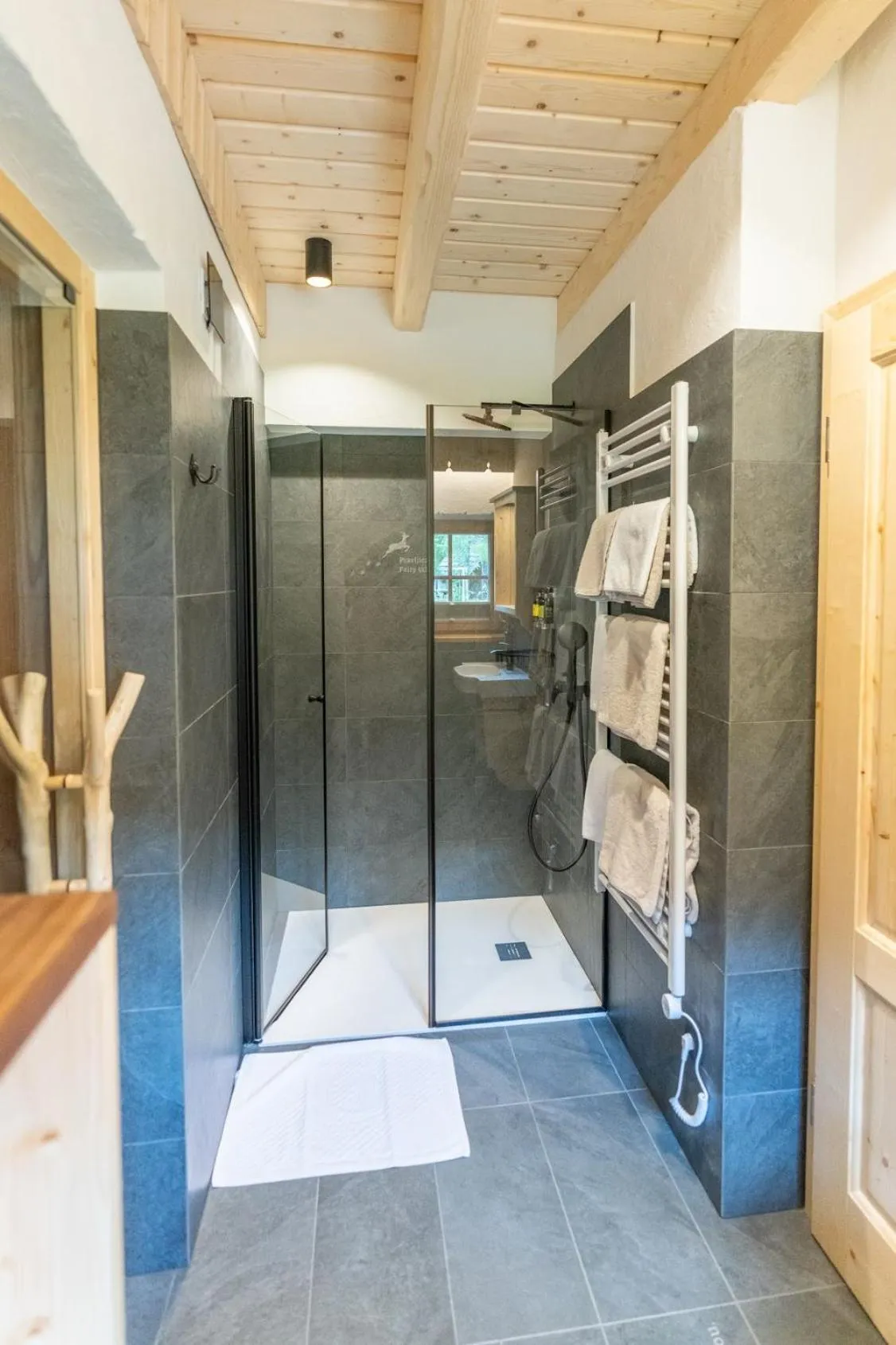 Shower in ALPIK Chalets - Bohinj