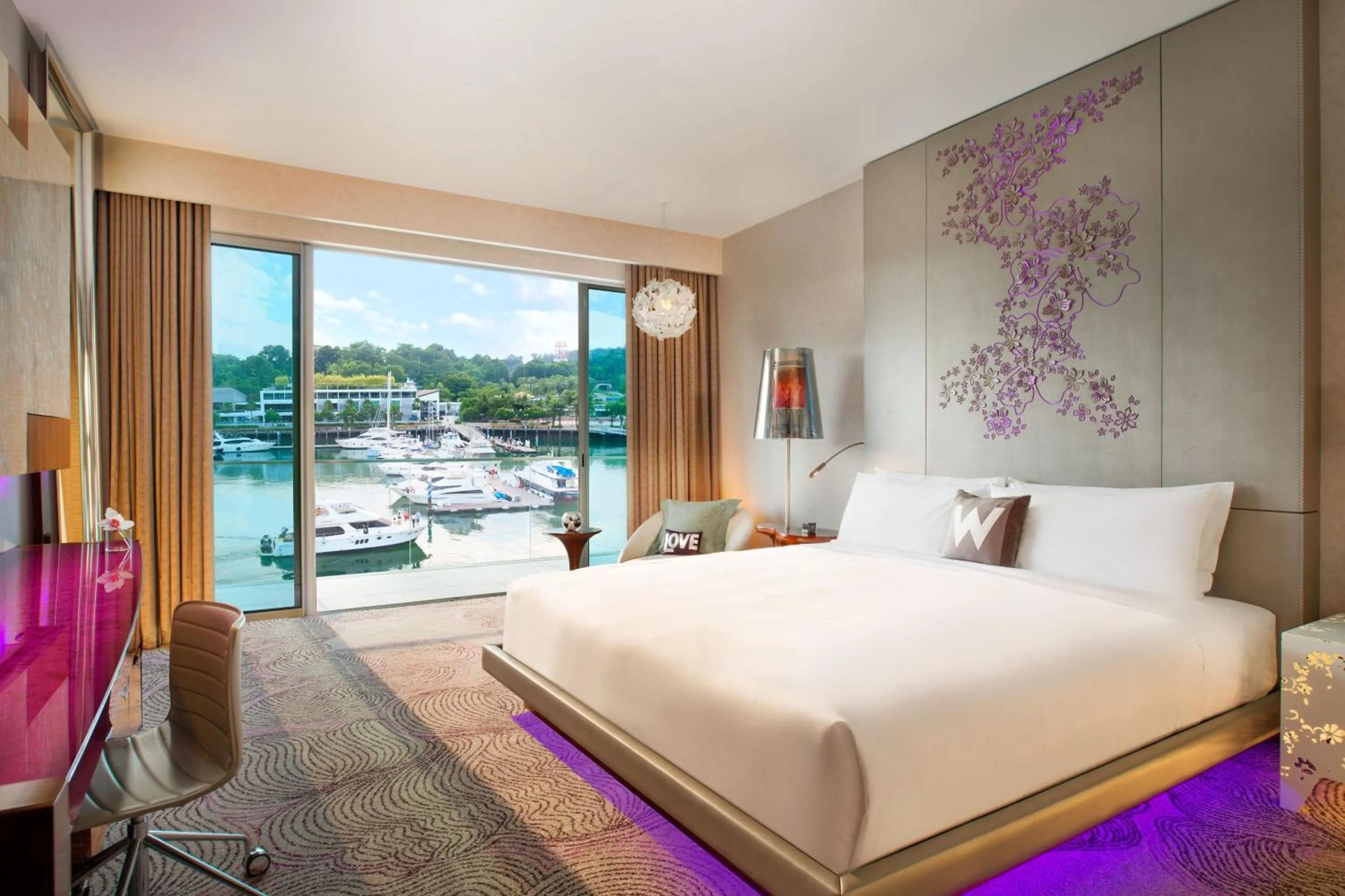 Photo of the whole room, Bed in W Singapore - Sentosa Cove