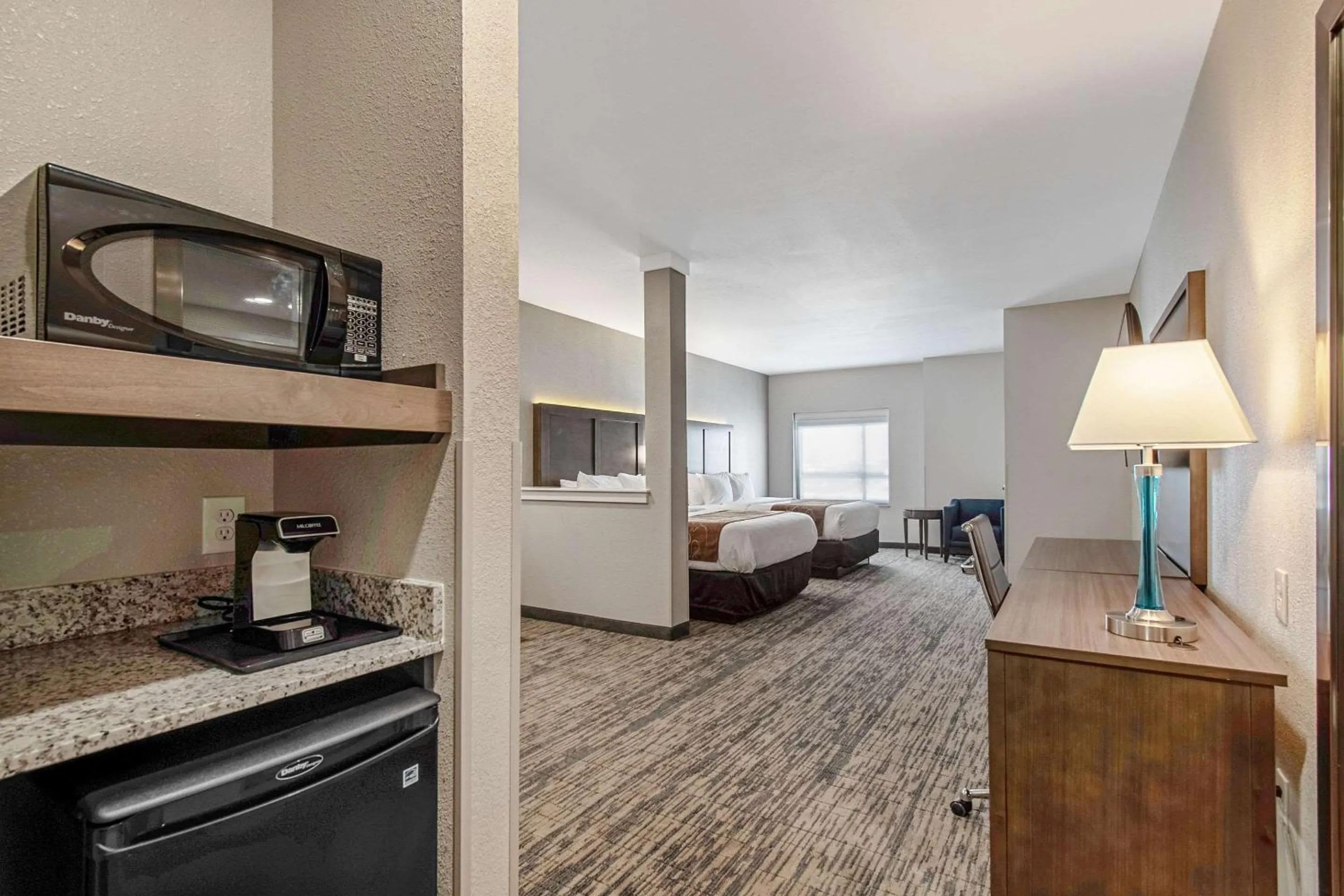 Bedroom, Bed in Comfort Suites Grove City - Columbus South