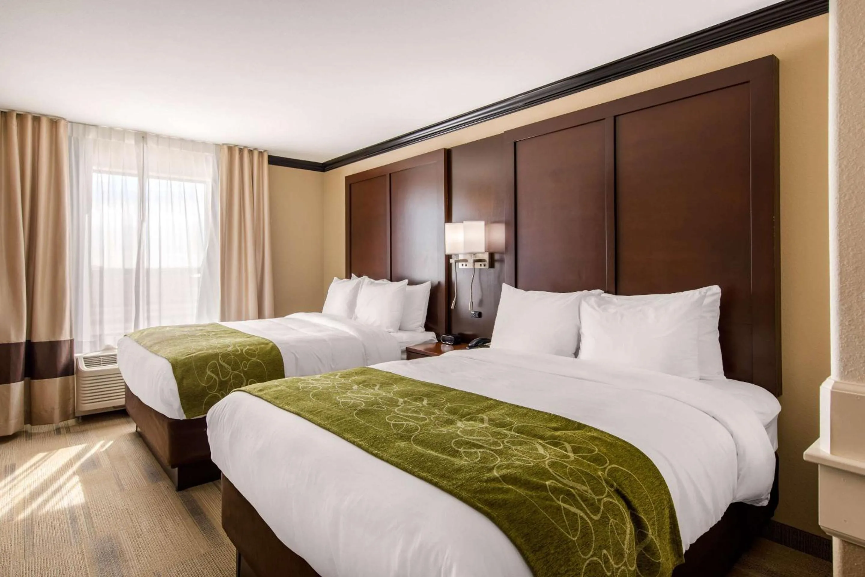 Bedroom, Bed in Comfort Suites Liberal North