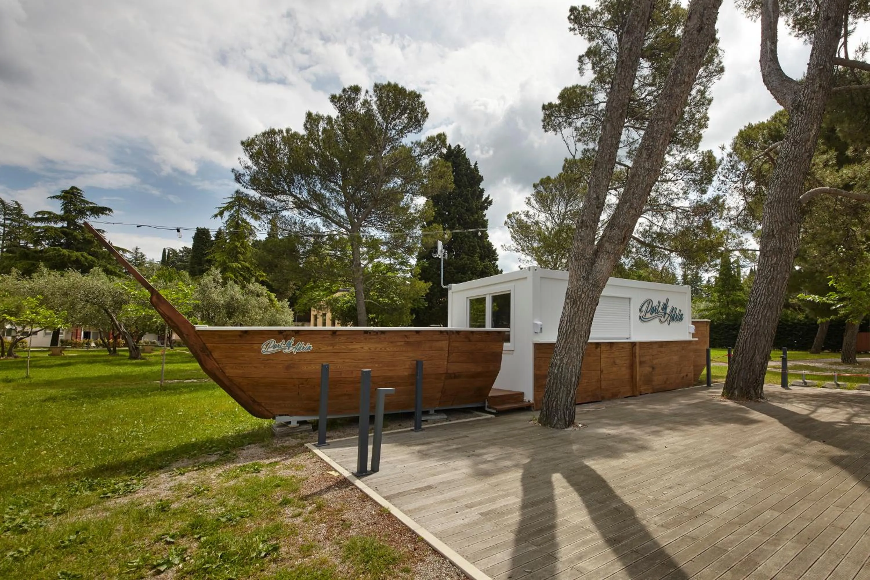 Lounge or bar in Hotel Convent - Hotel & Resort Adria Ankaran