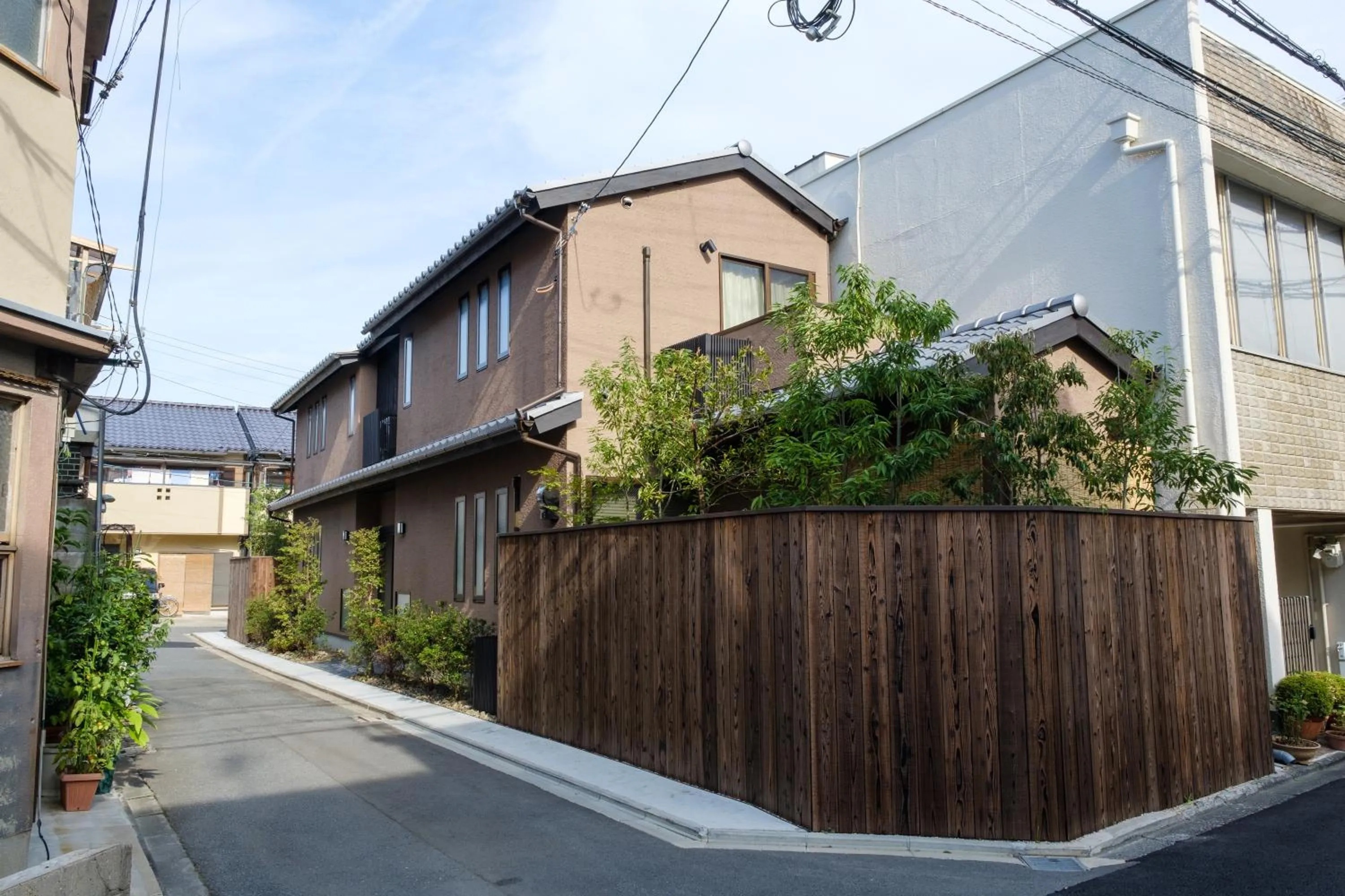 Facade/entrance in Kanade Tojiminamimon
