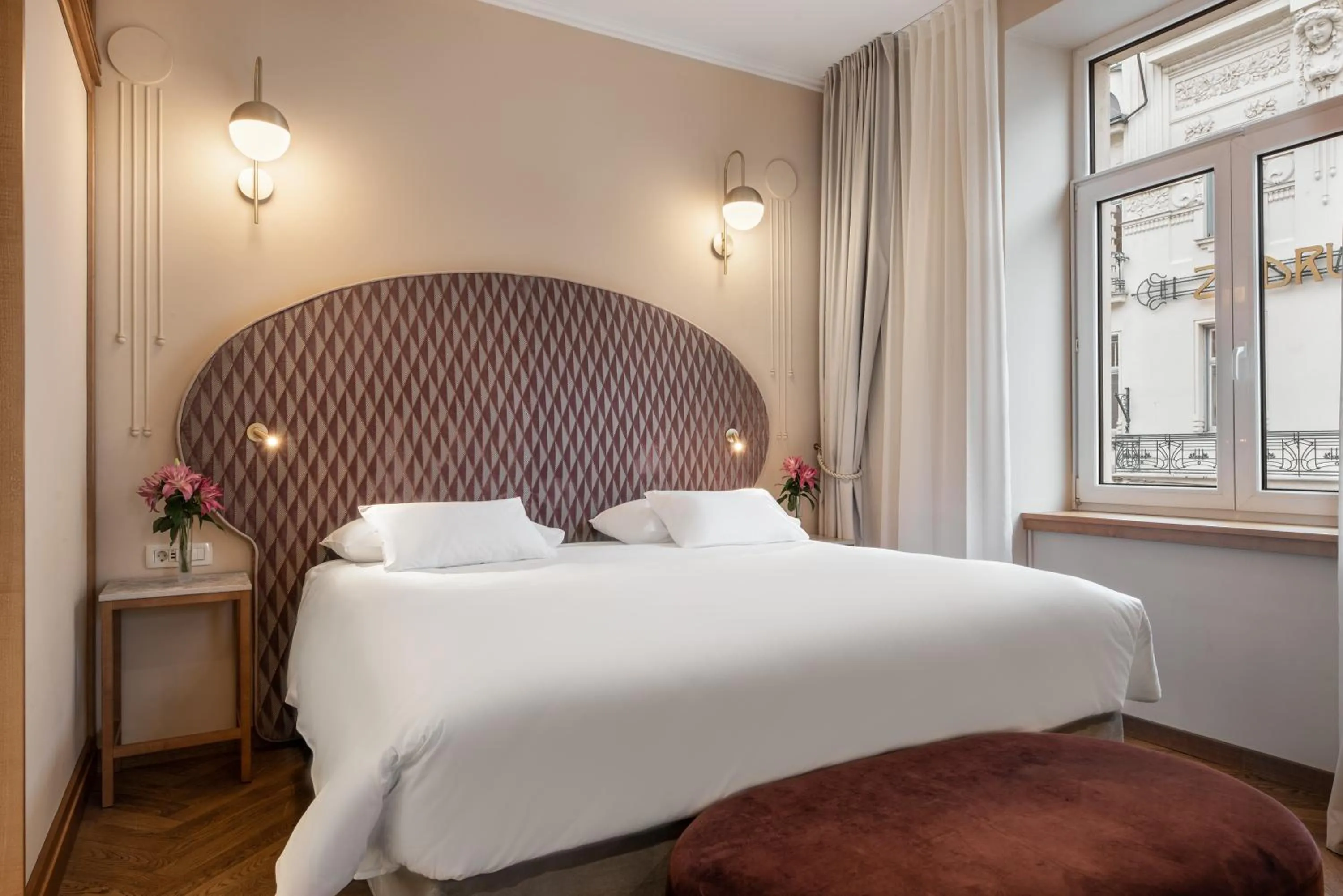 Bed in Grand Hotel Union Eurostars