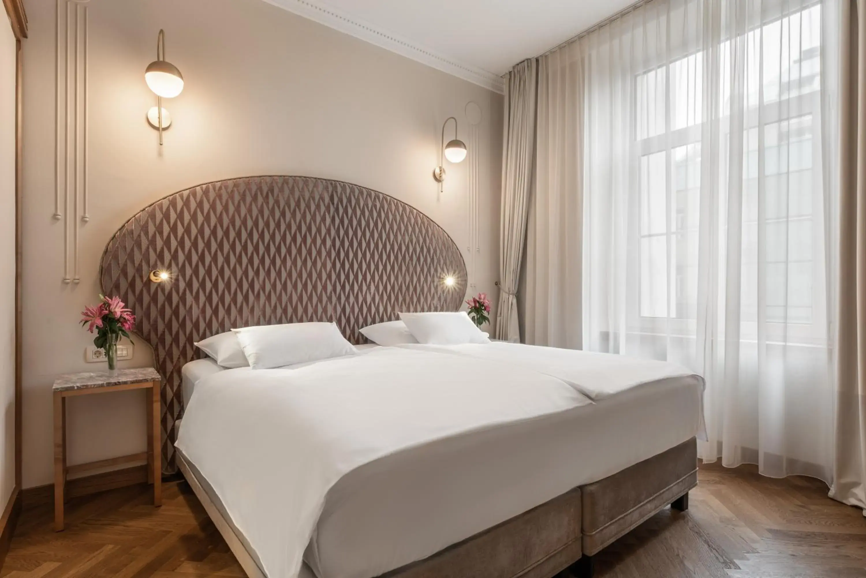 Junior Suite in Grand Hotel Union Eurostars Junior Suite in Grand Hotel Union Eurostars