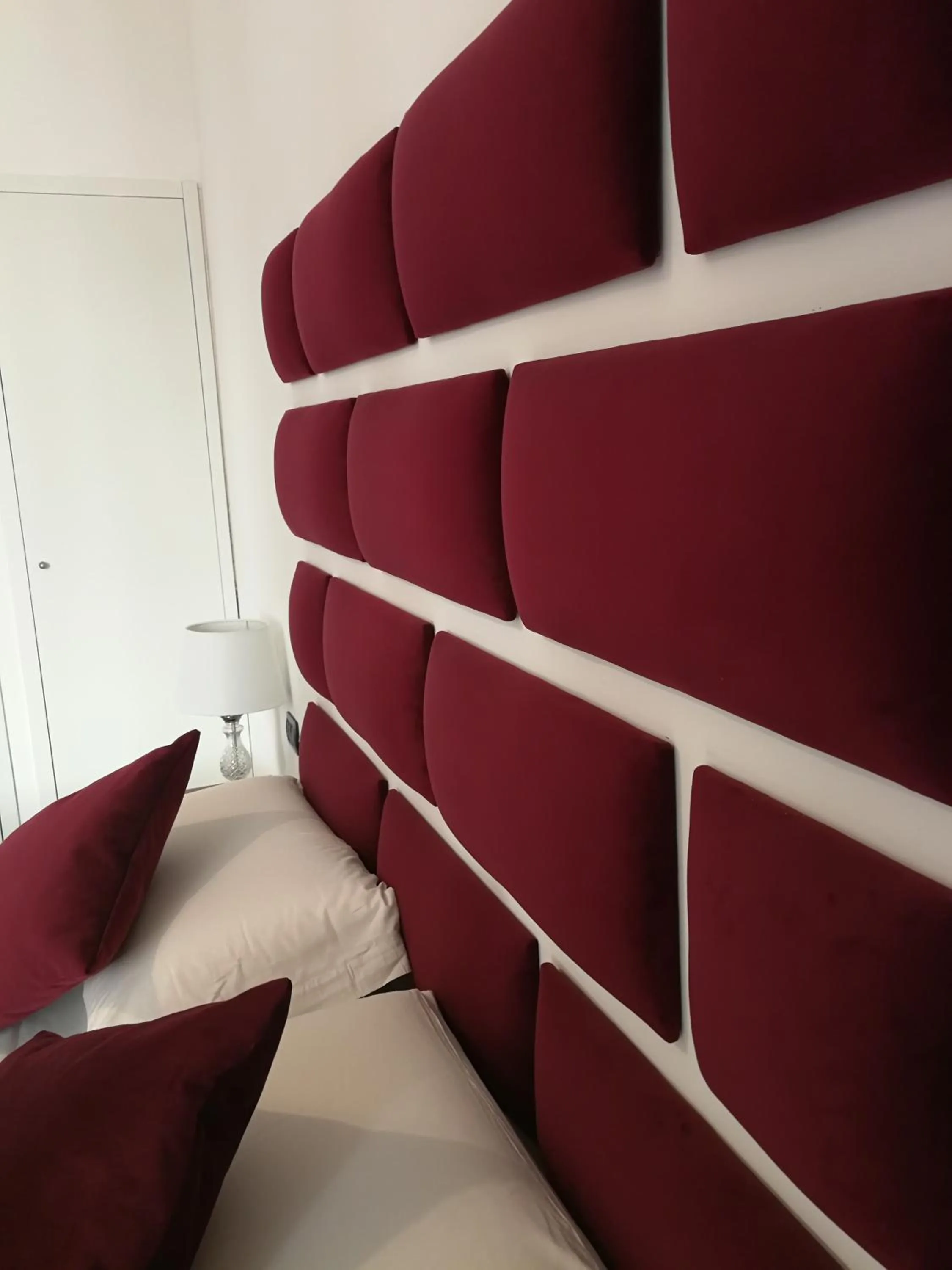 Bed in Neapolis City Life