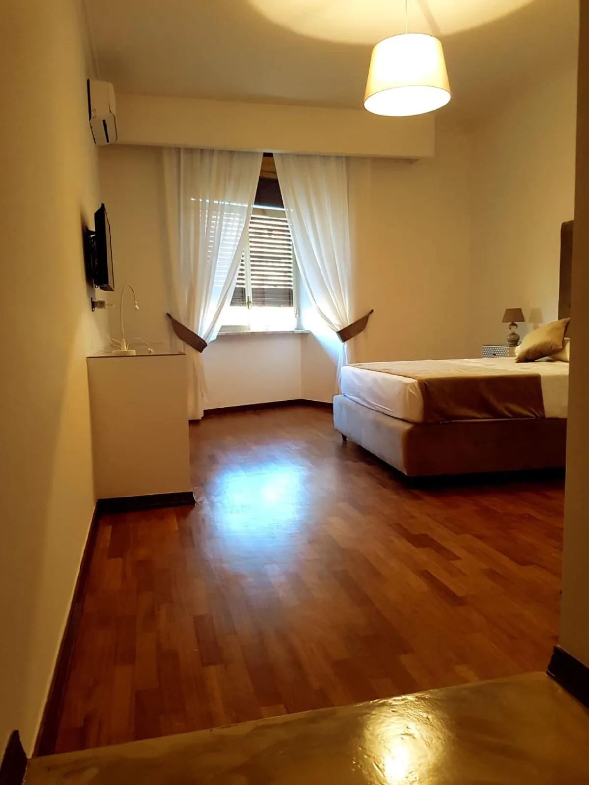 Photo of the whole room, Bed in Neapolis City Life