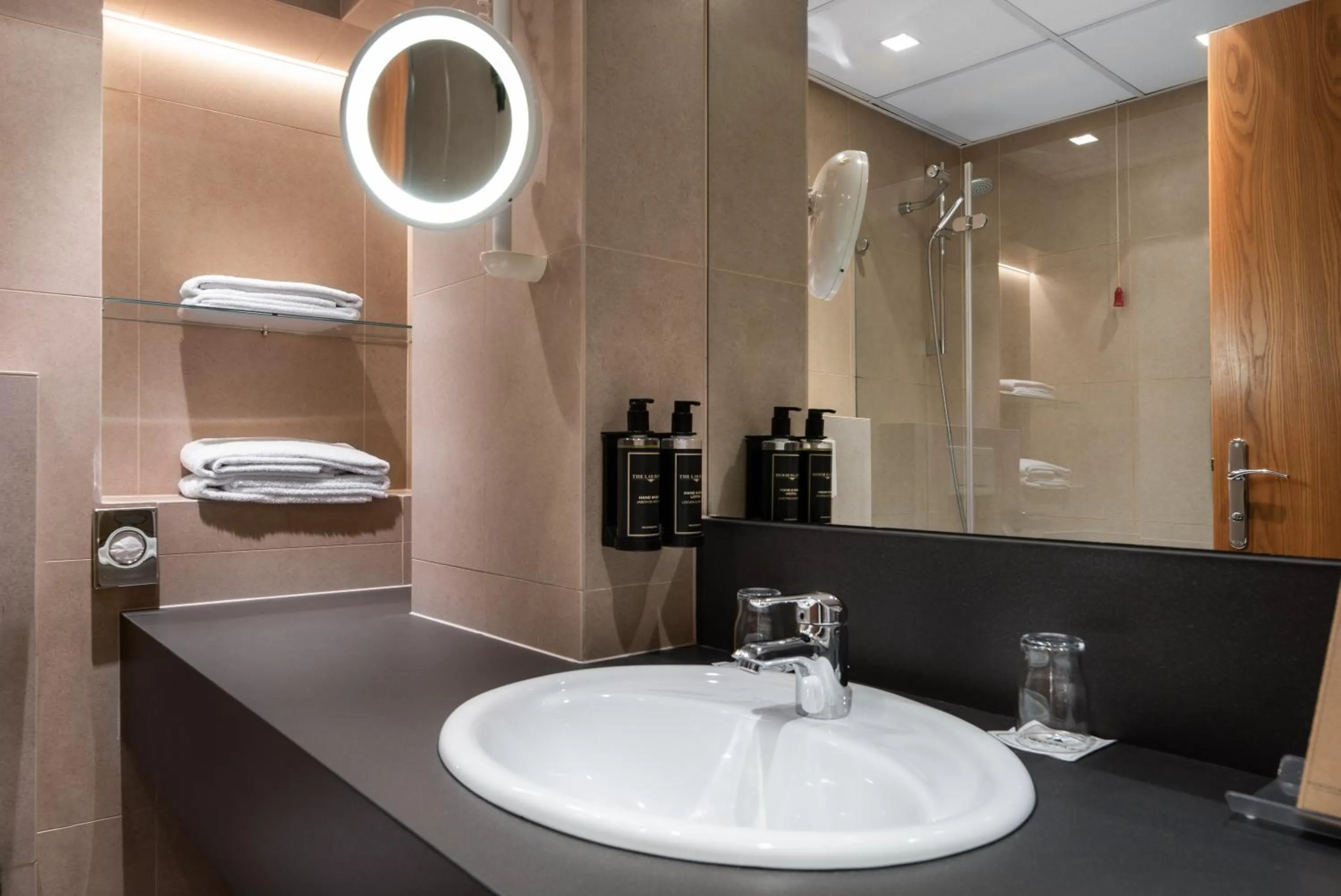 Bathroom in Eurostars uHOTEL