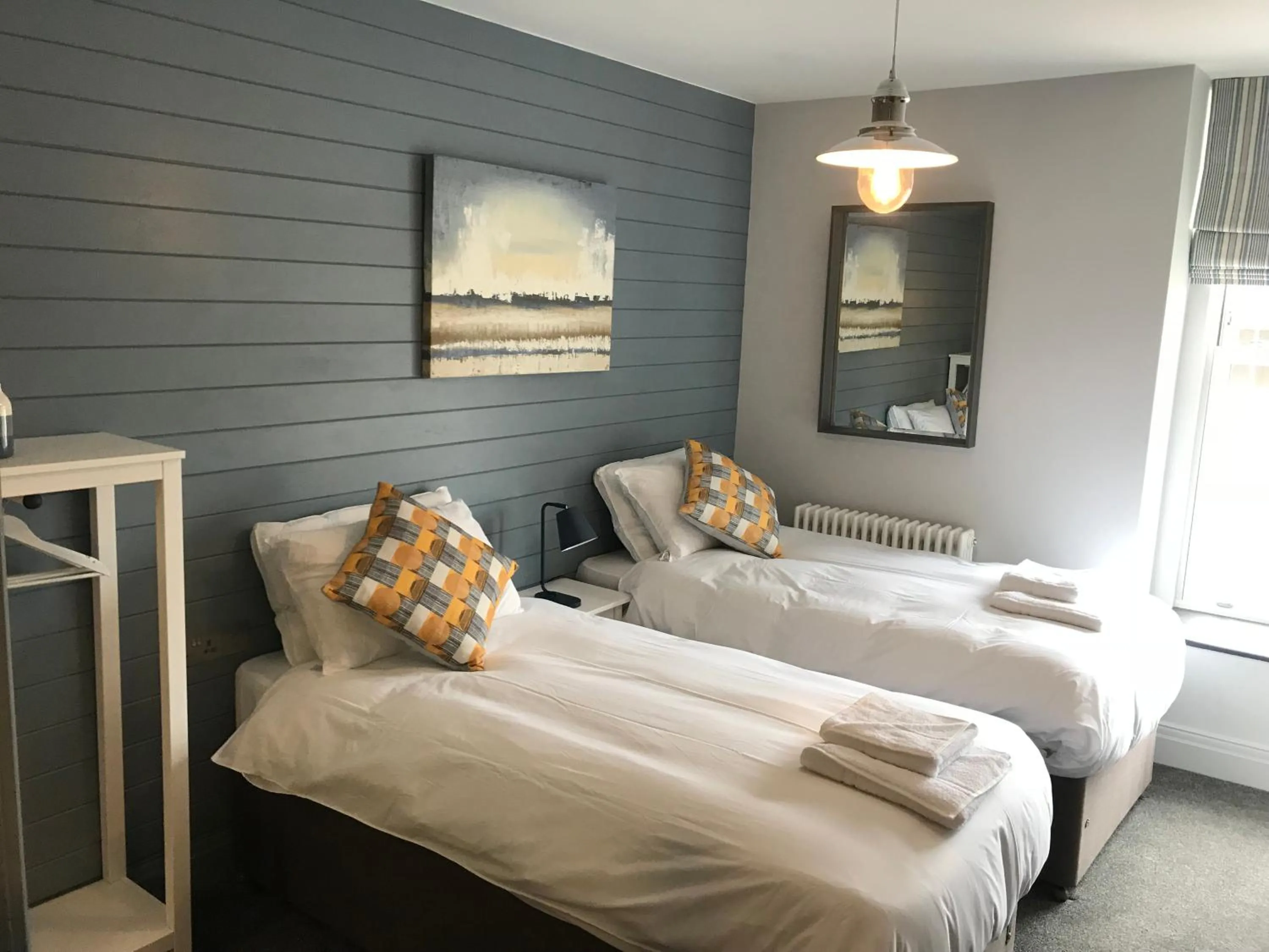 Bedroom, Bed in No.16