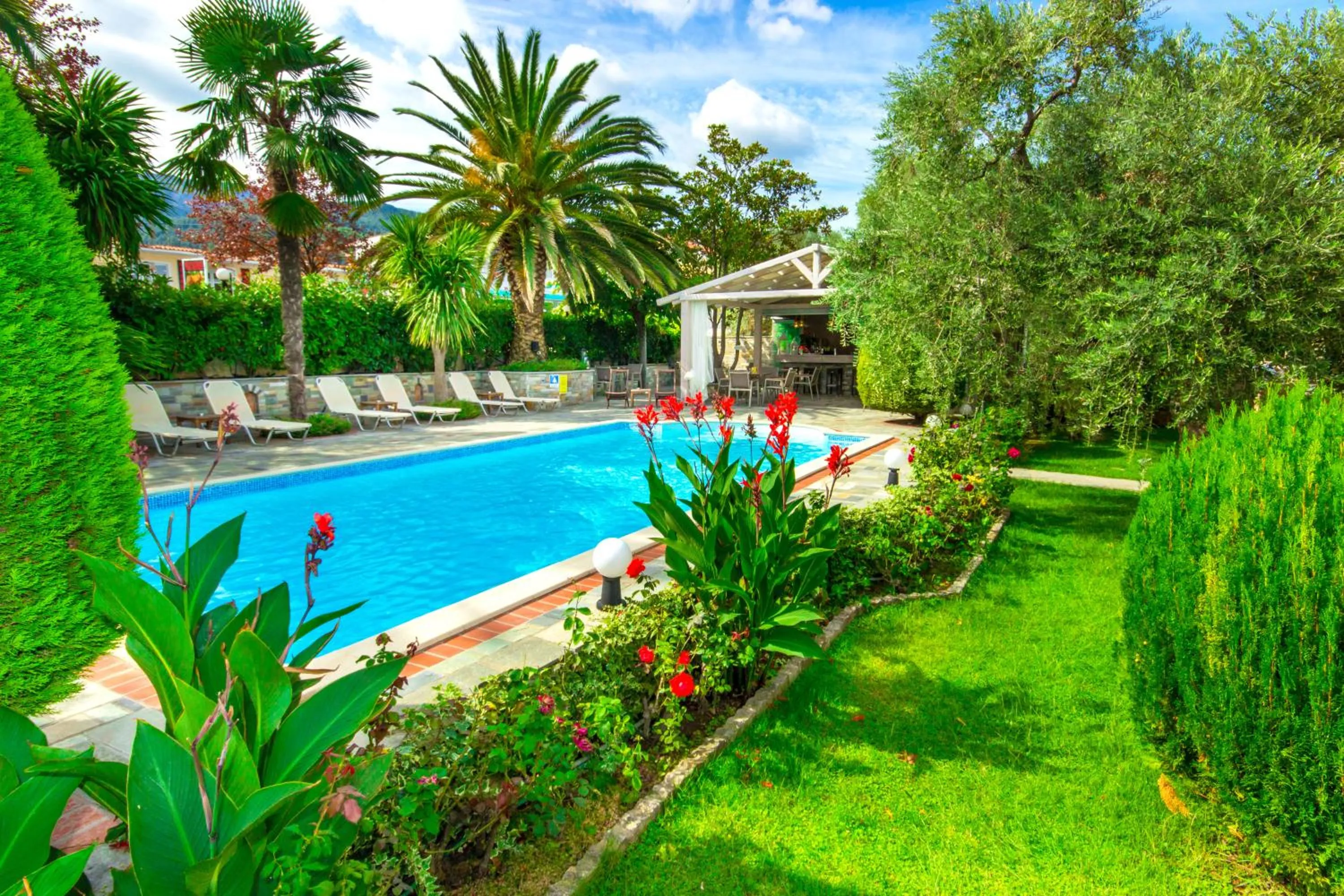 Day in Luxury Villa Fotini