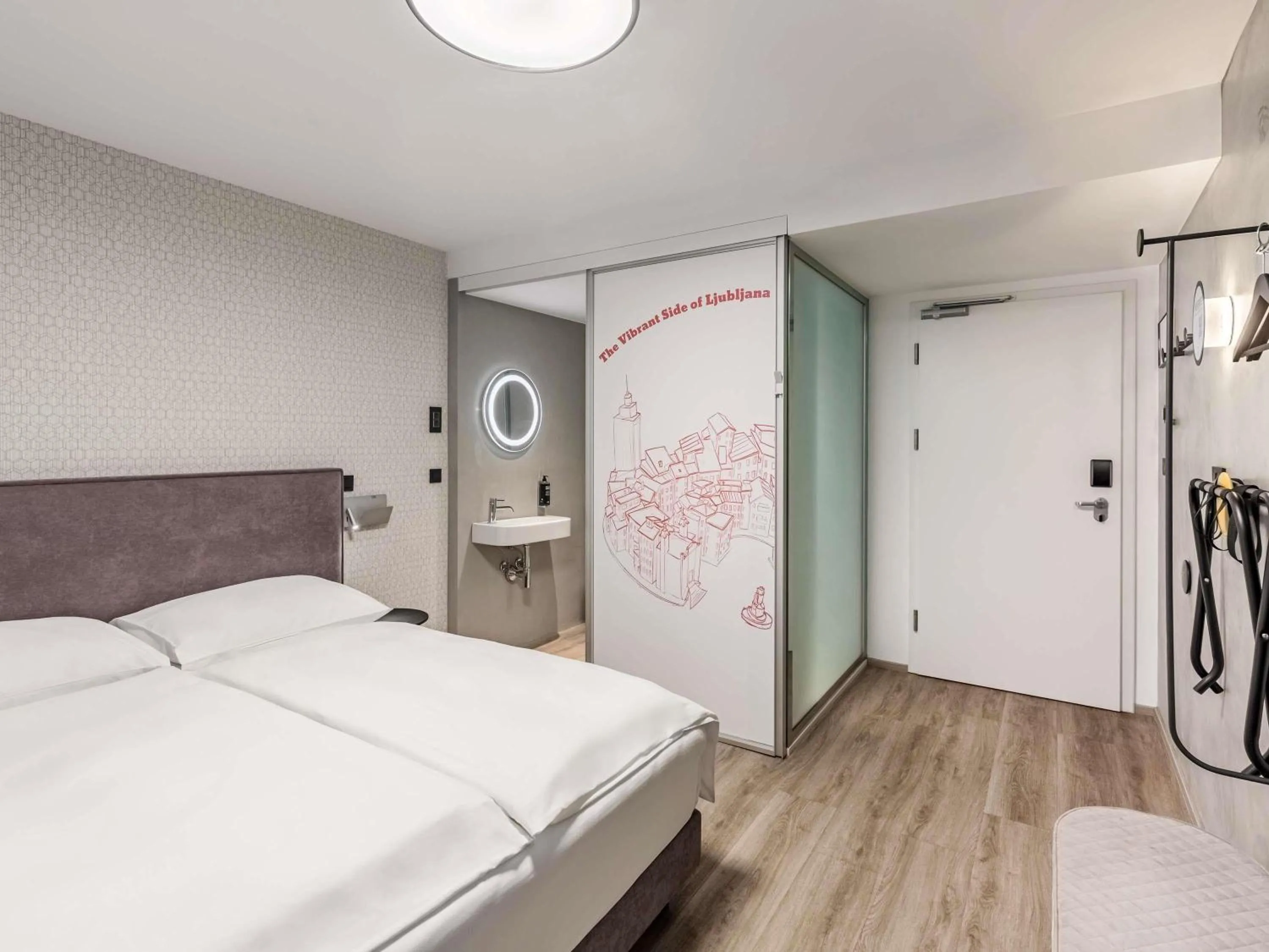 Bedroom, Bed in ibis Styles Ljubljana Centre