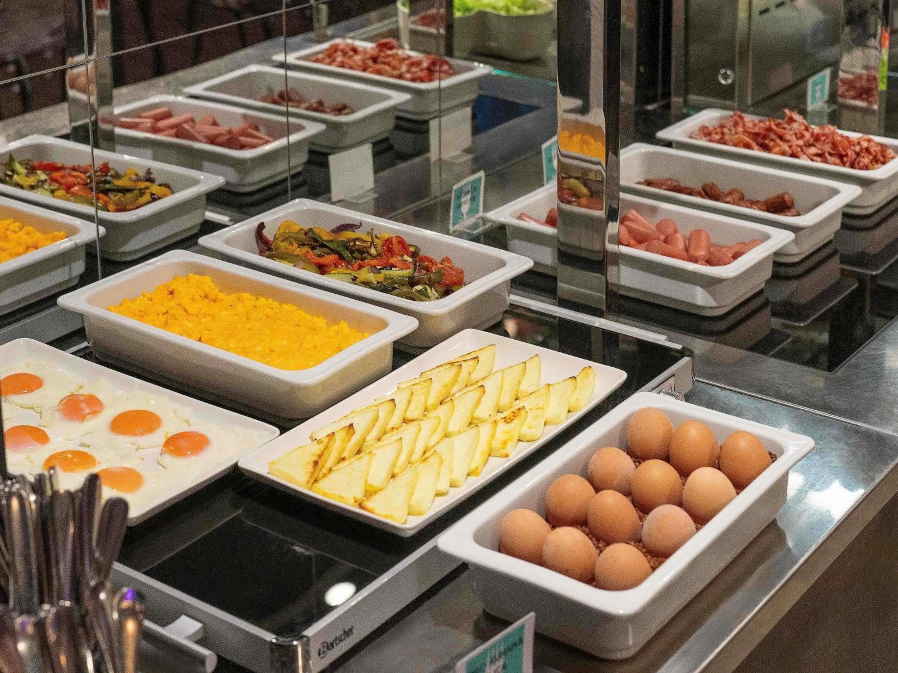 Breakfast in ibis Styles Ljubljana Centre