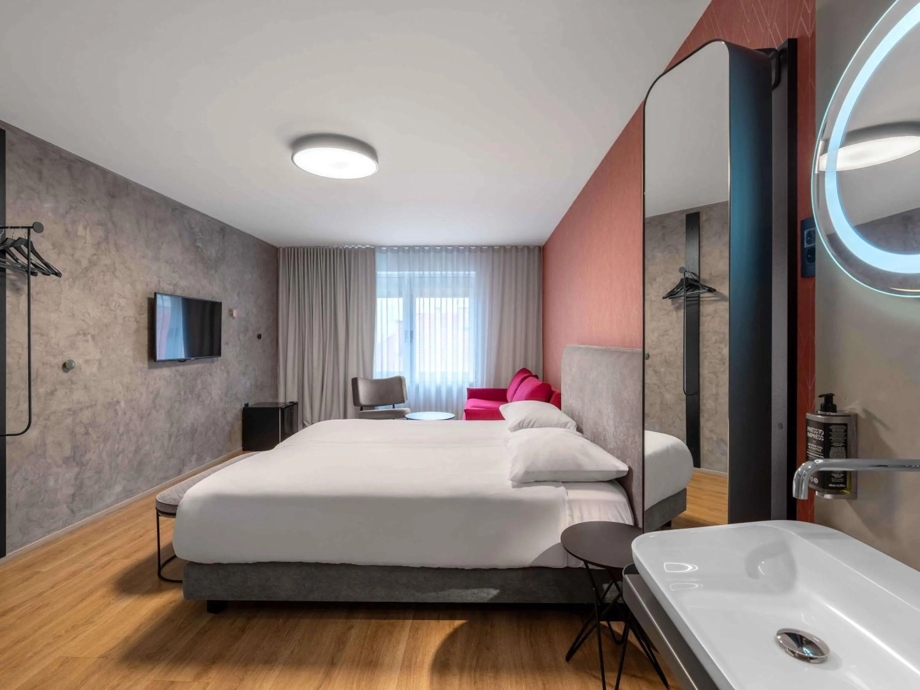 Bedroom, Bed in ibis Styles Ljubljana Centre