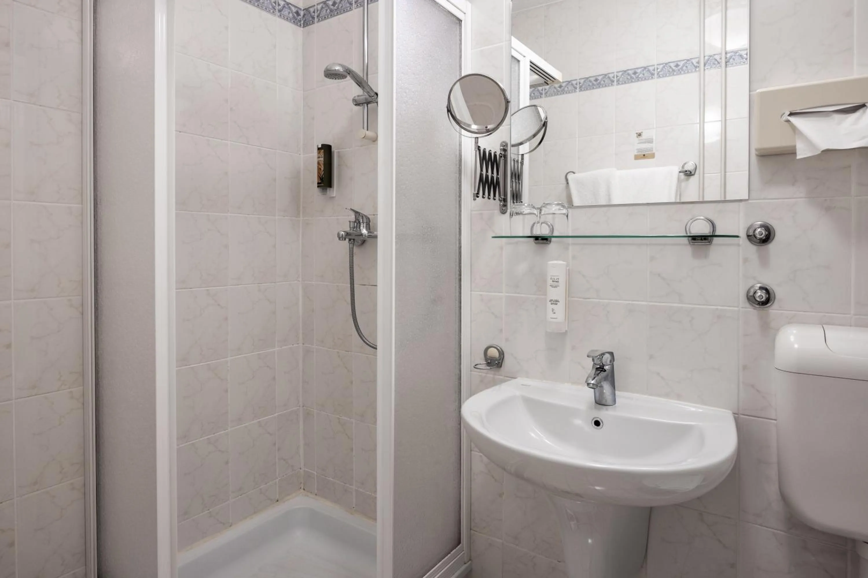 Bathroom in Hotel Kompas