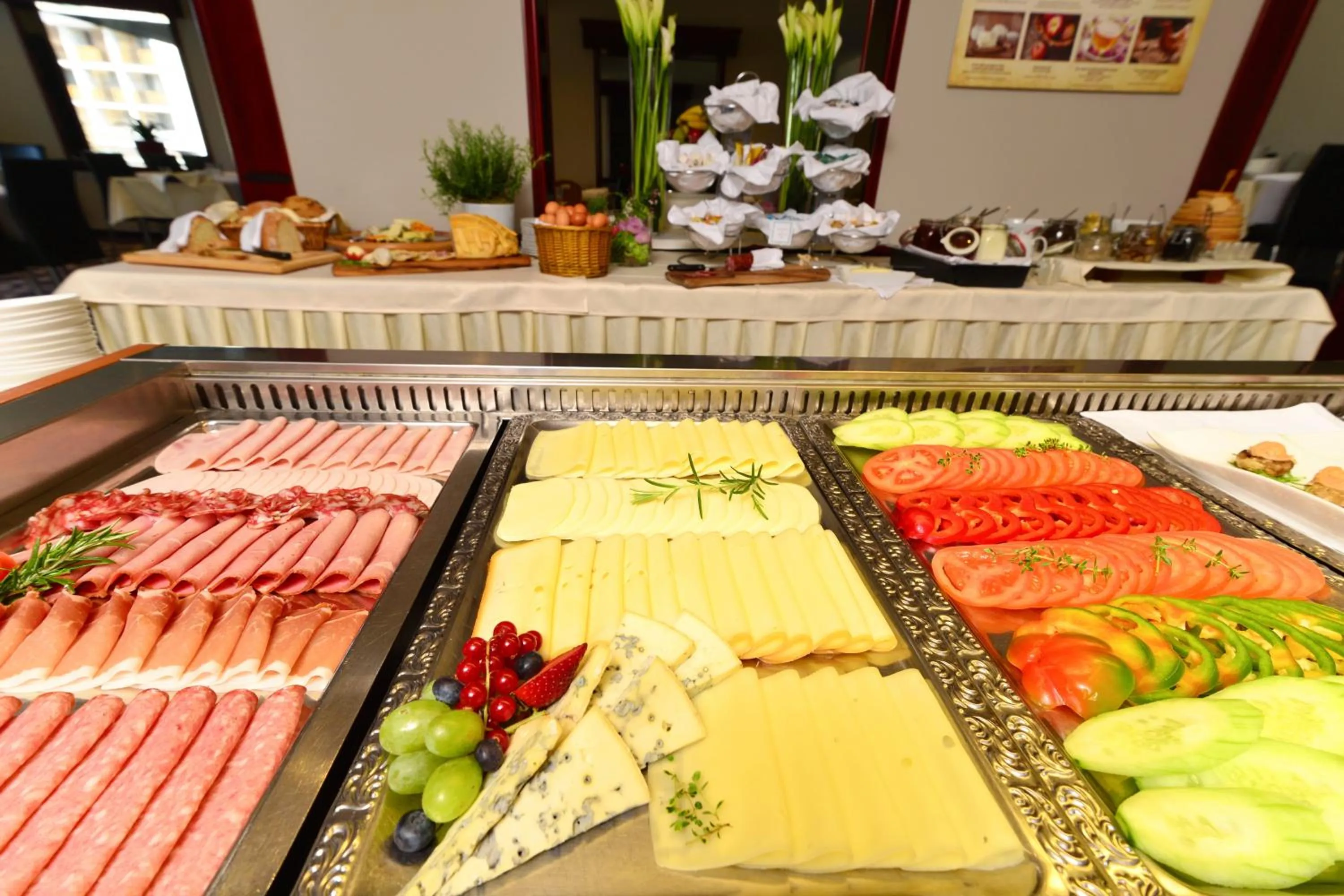 Restaurant/places to eat in Hotel Kompas