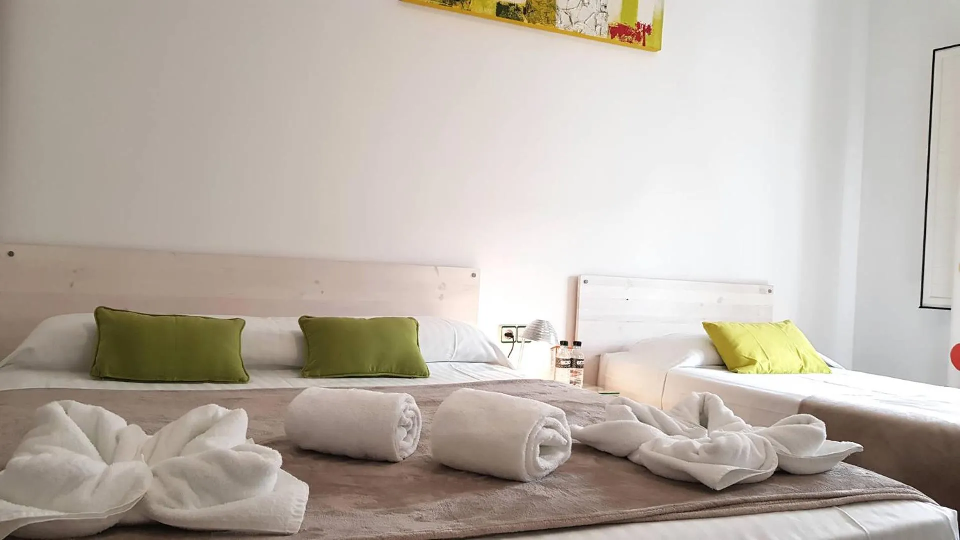 Photo of the whole room, Bed in Hostal la Palmera