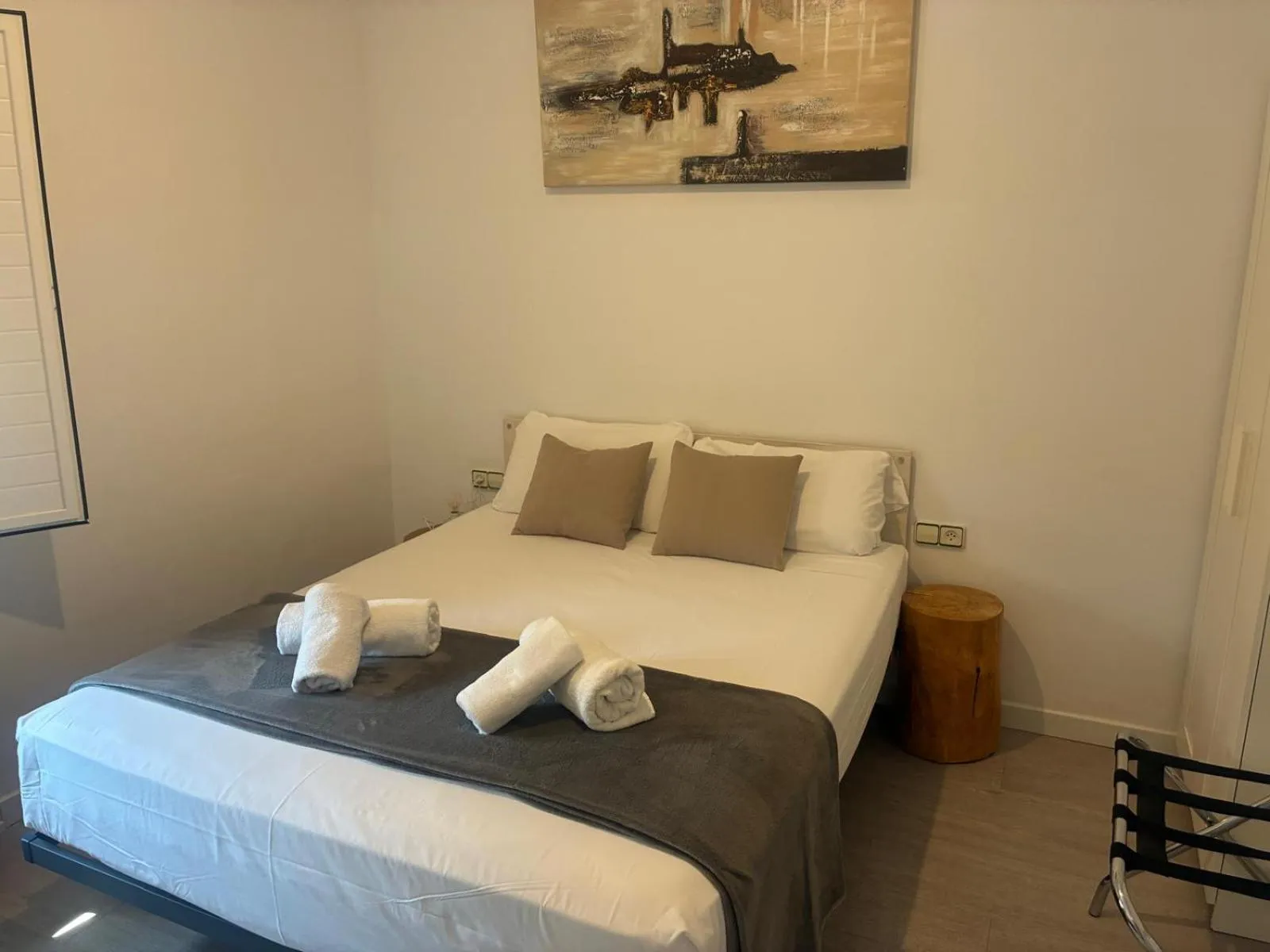 Bed in Hostal la Palmera