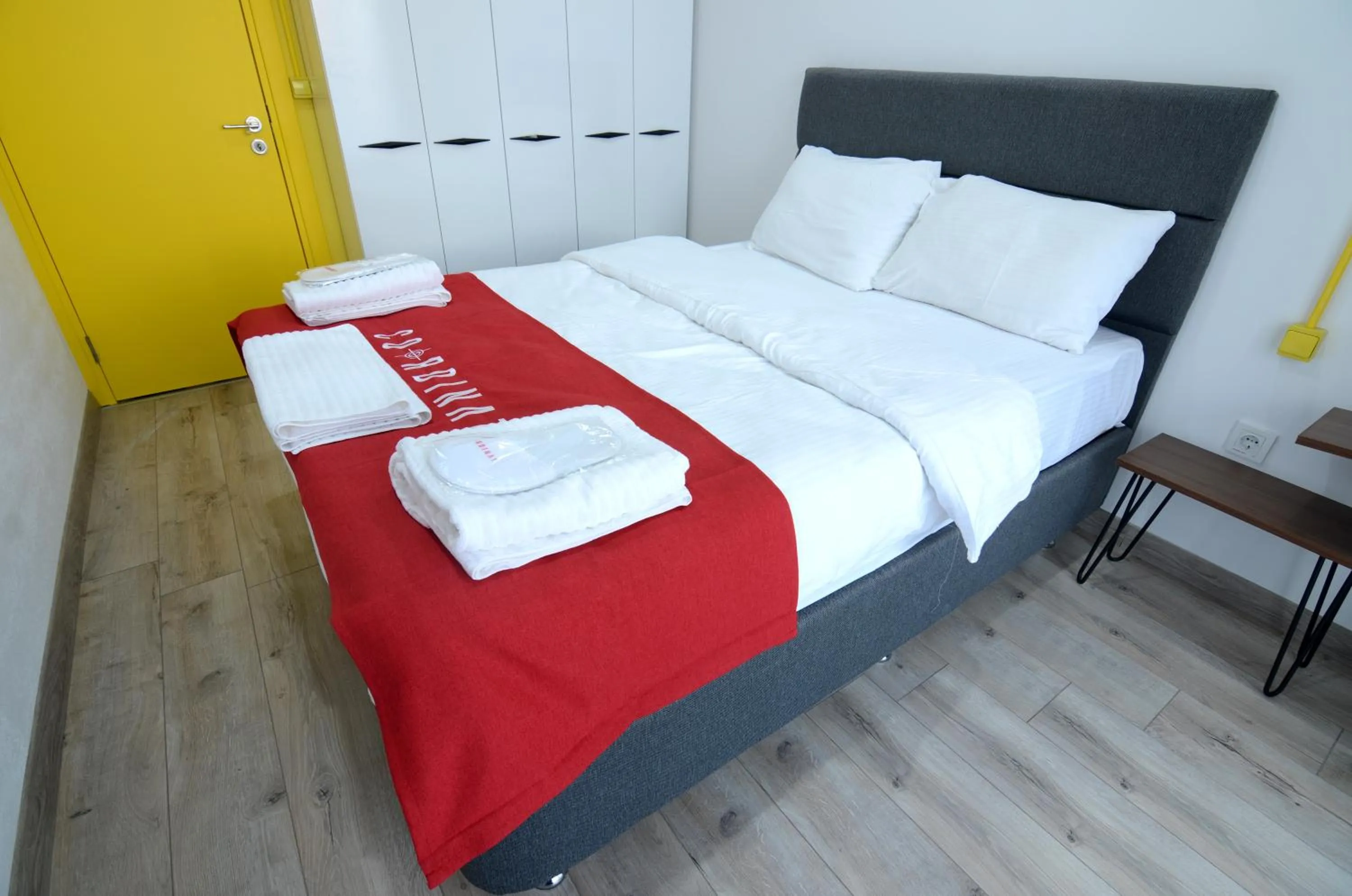 Bed in Coordinat Suits