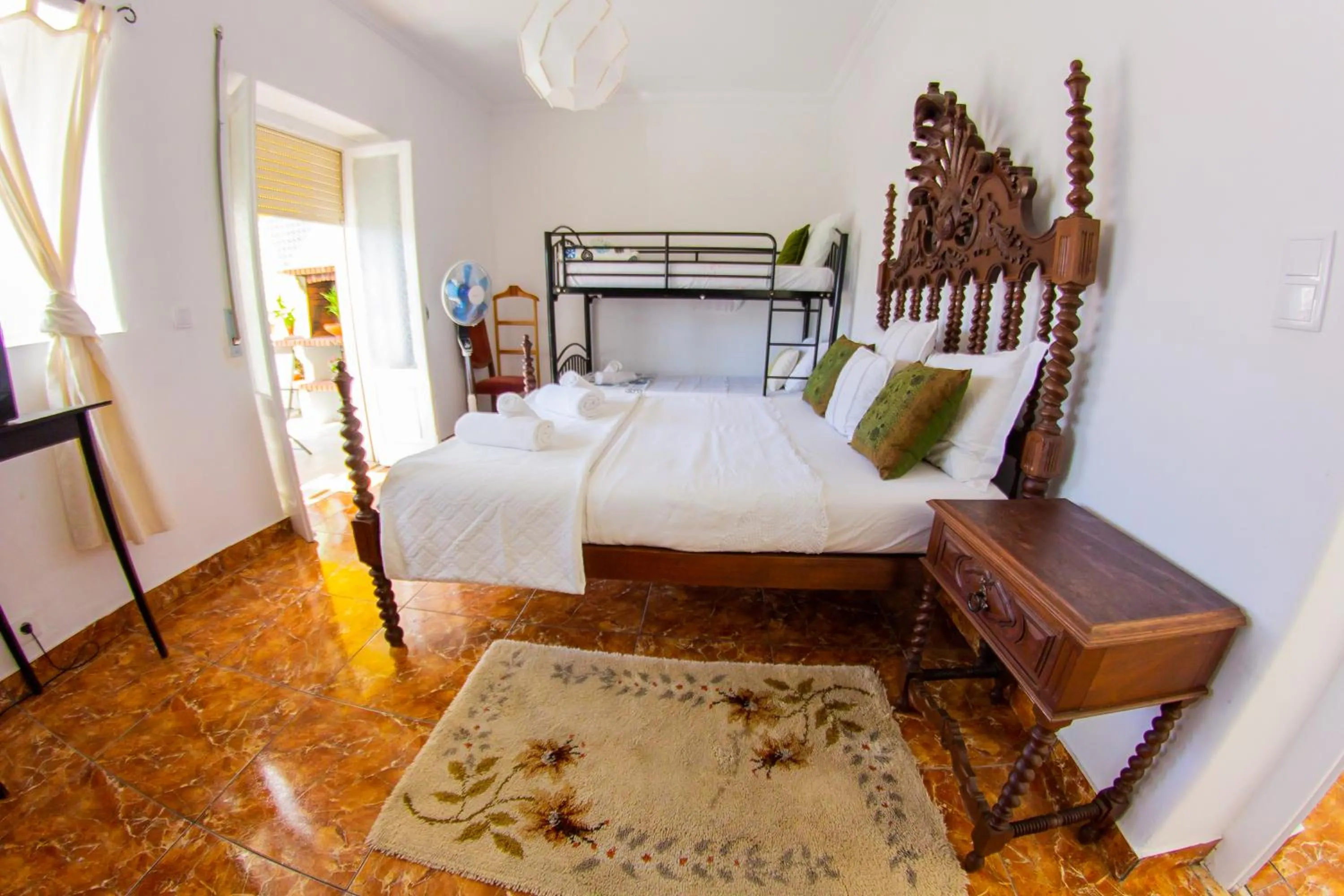 Bed in Lar dois coracões