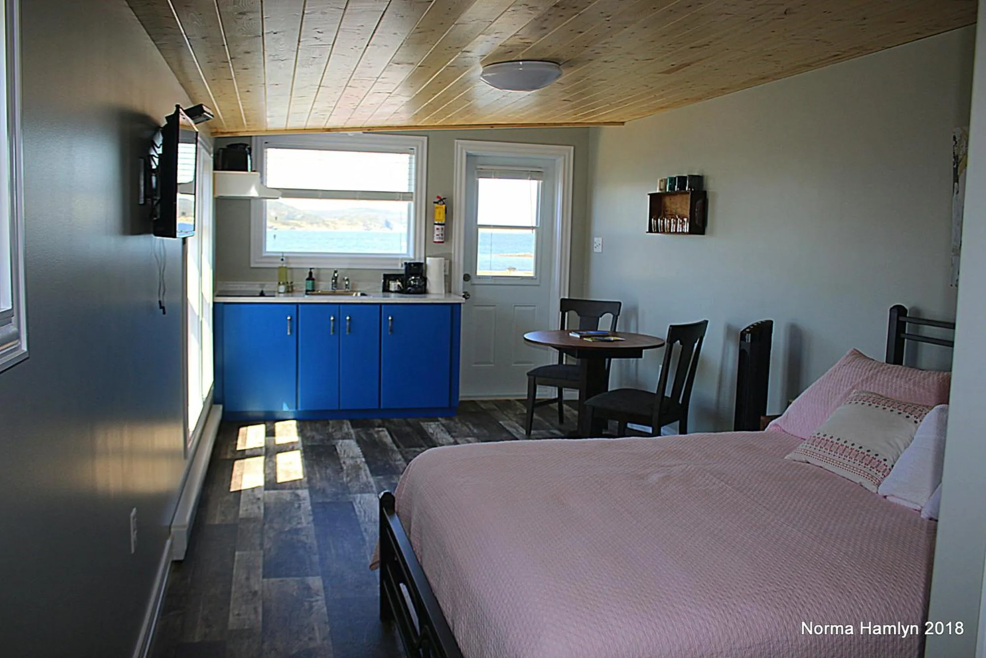 Bed in Toulinguet Inn - Suites