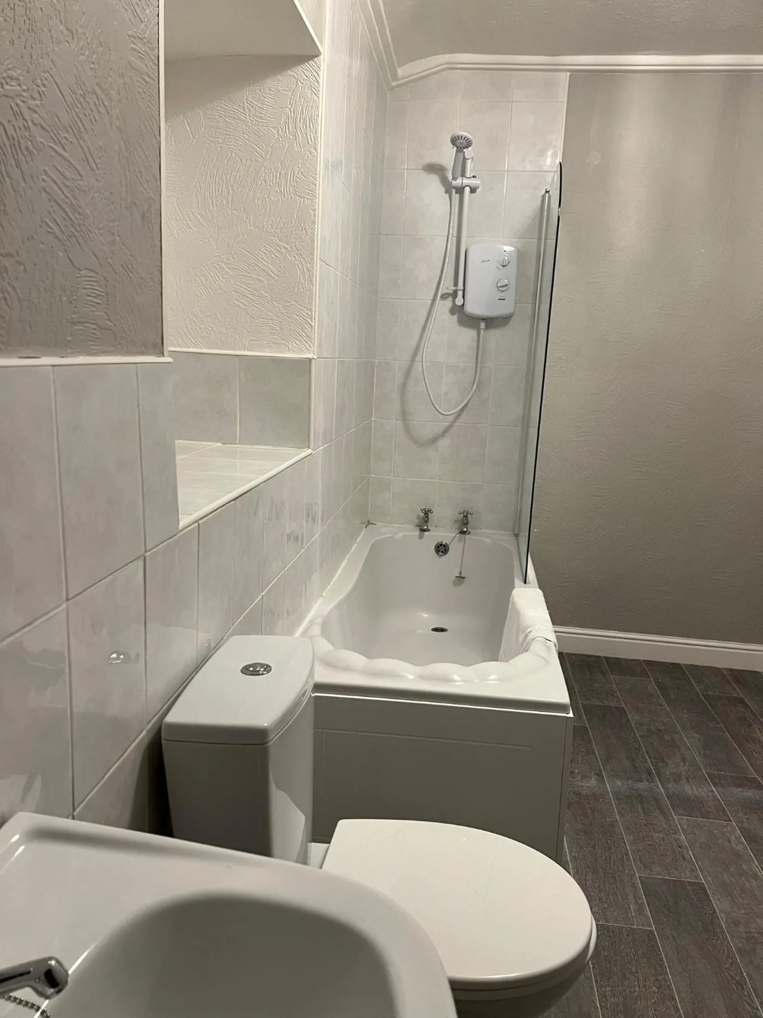 Shower in The Marton Arms