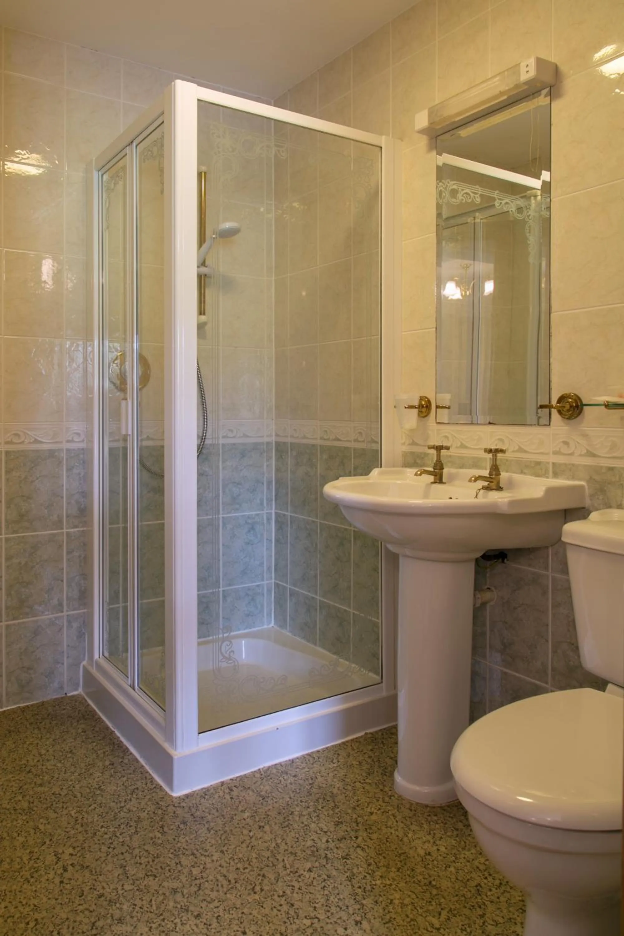 Shower in The Marton Arms