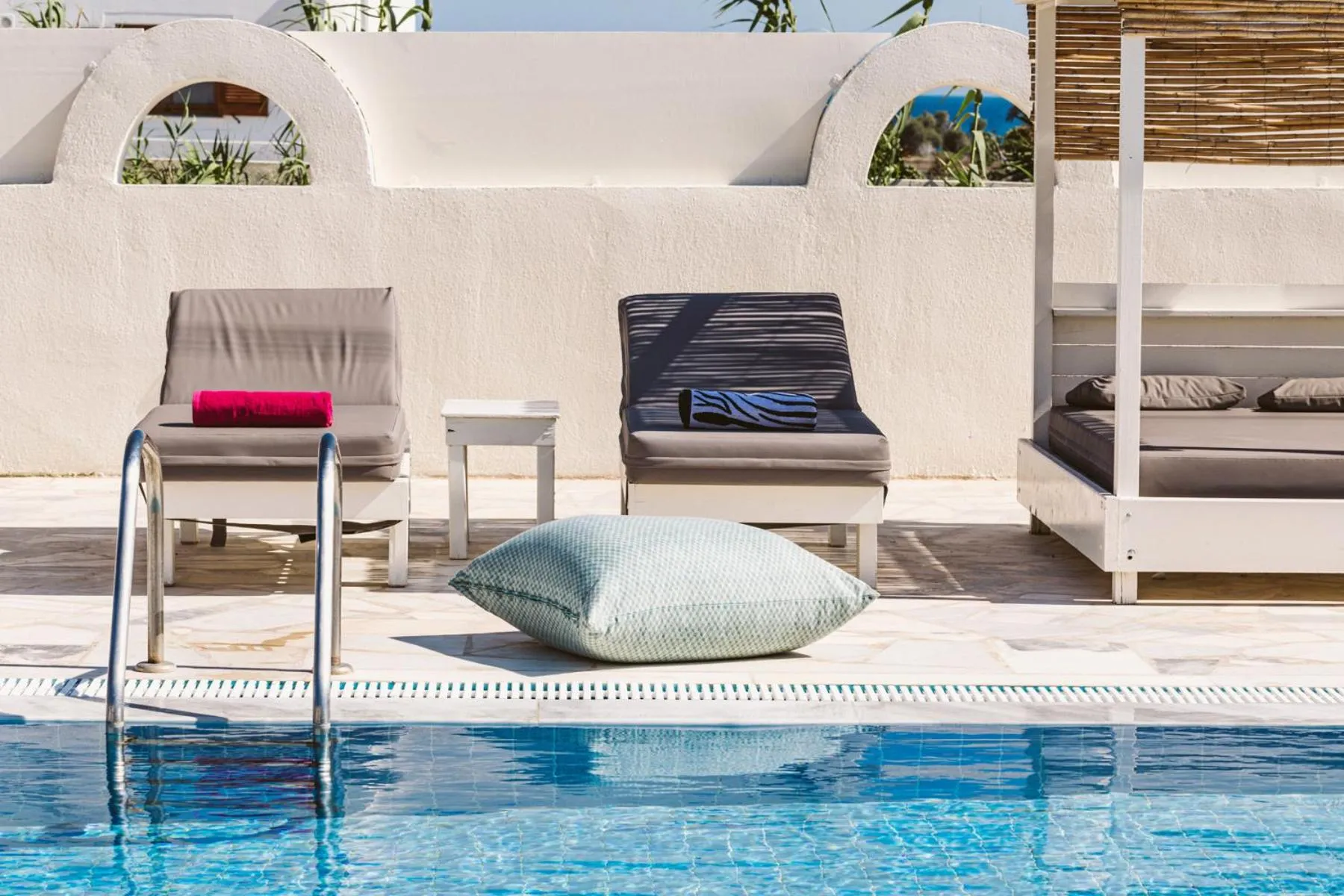 Swimming pool in Ambeli Apartments